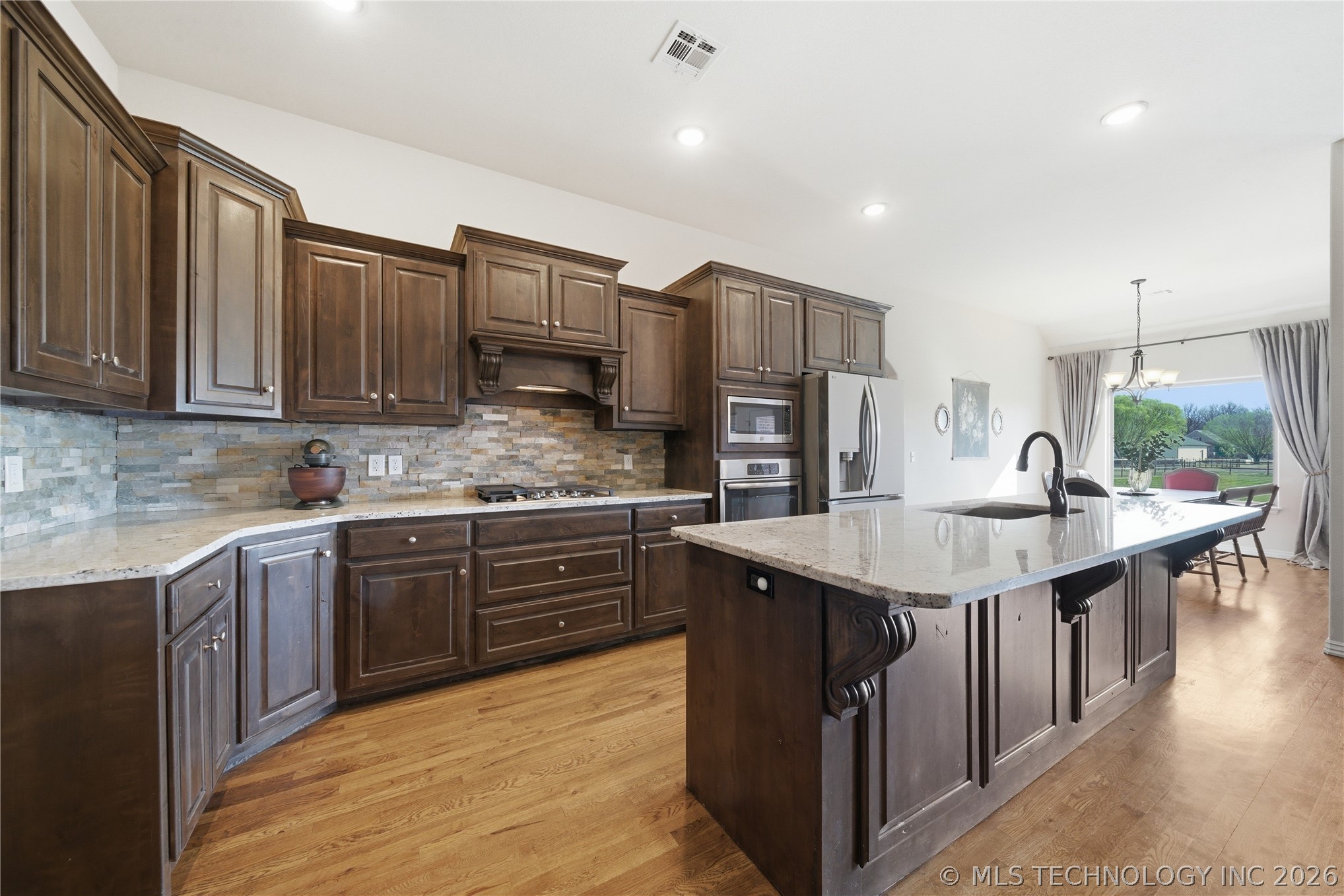 15459 Will Lane Property Photo 10