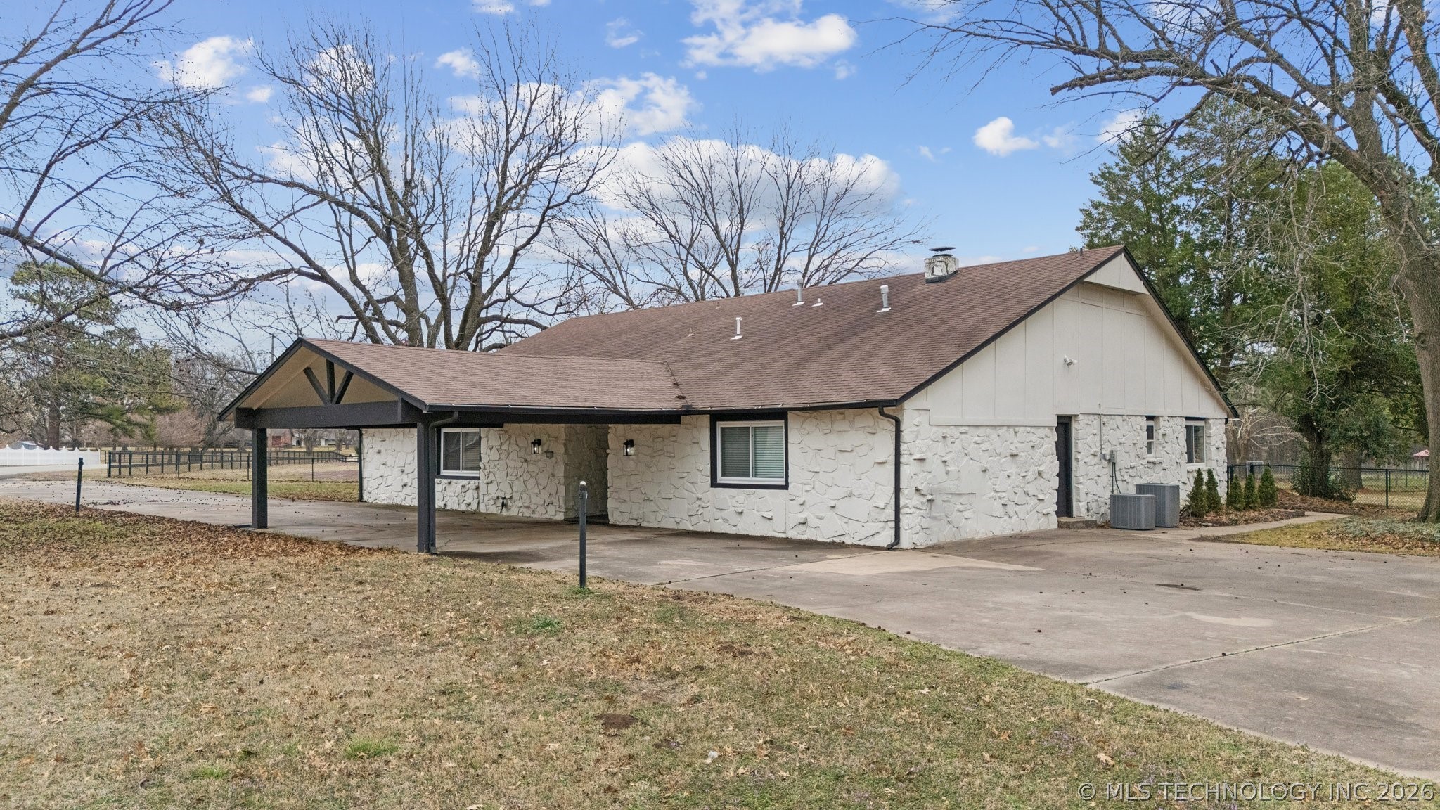 18700 E 94th Street Property Photo 1