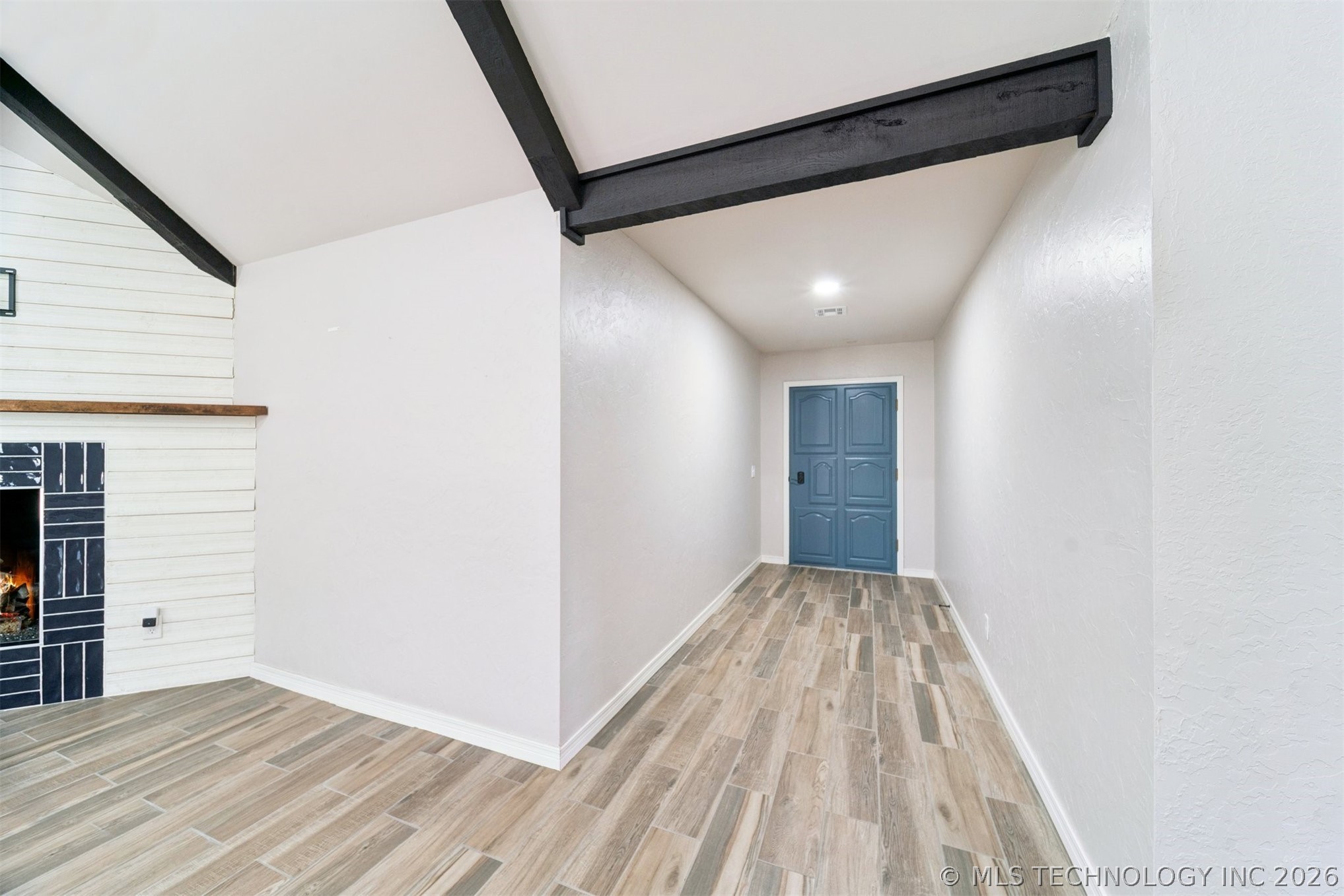18700 E 94th Street Property Photo 5