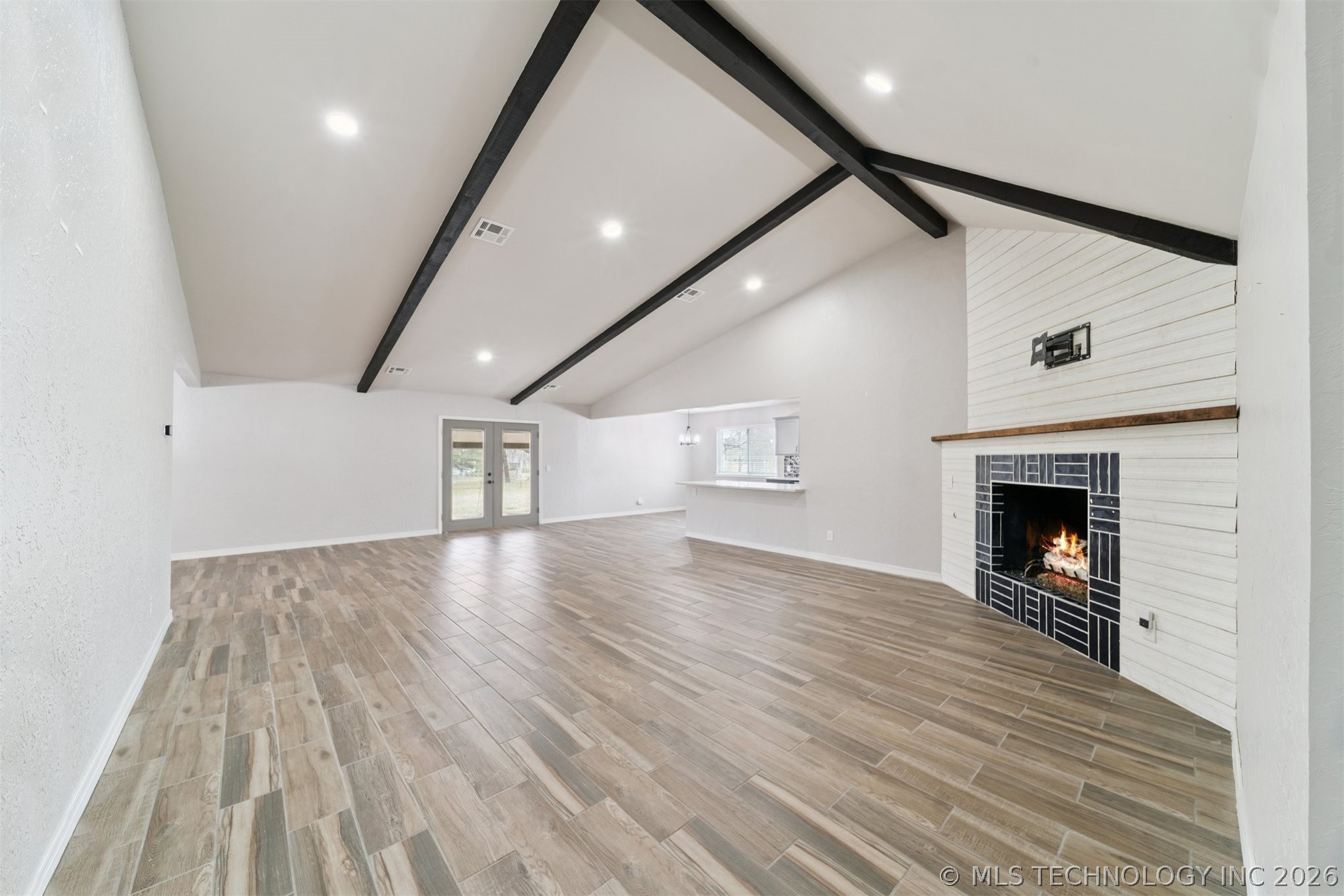 18700 E 94th Street Property Photo 6