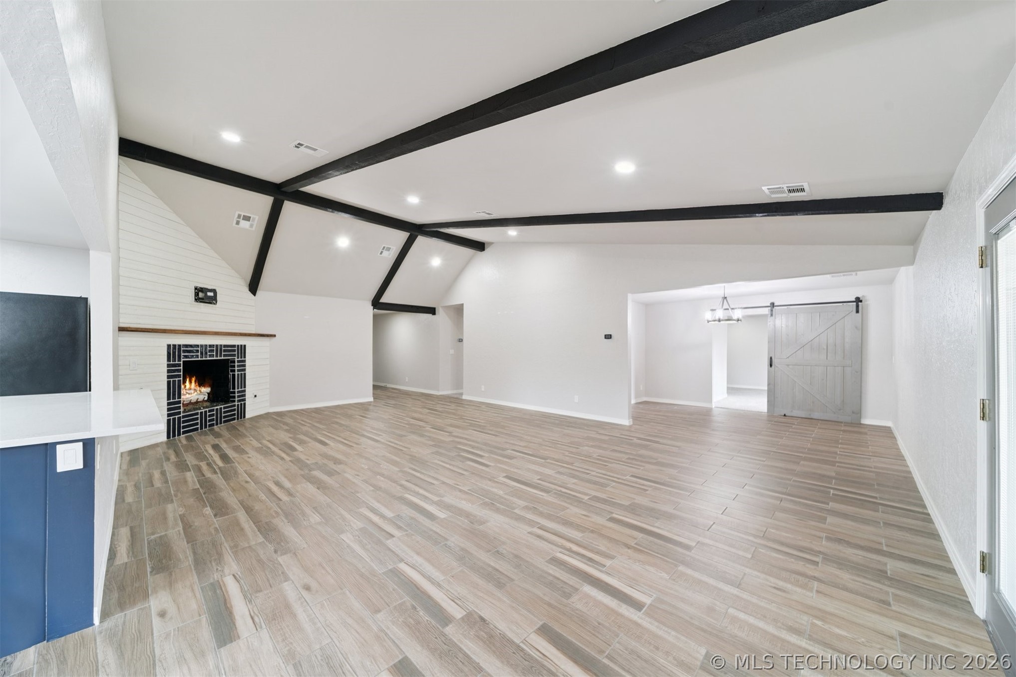 18700 E 94th Street Property Photo 8