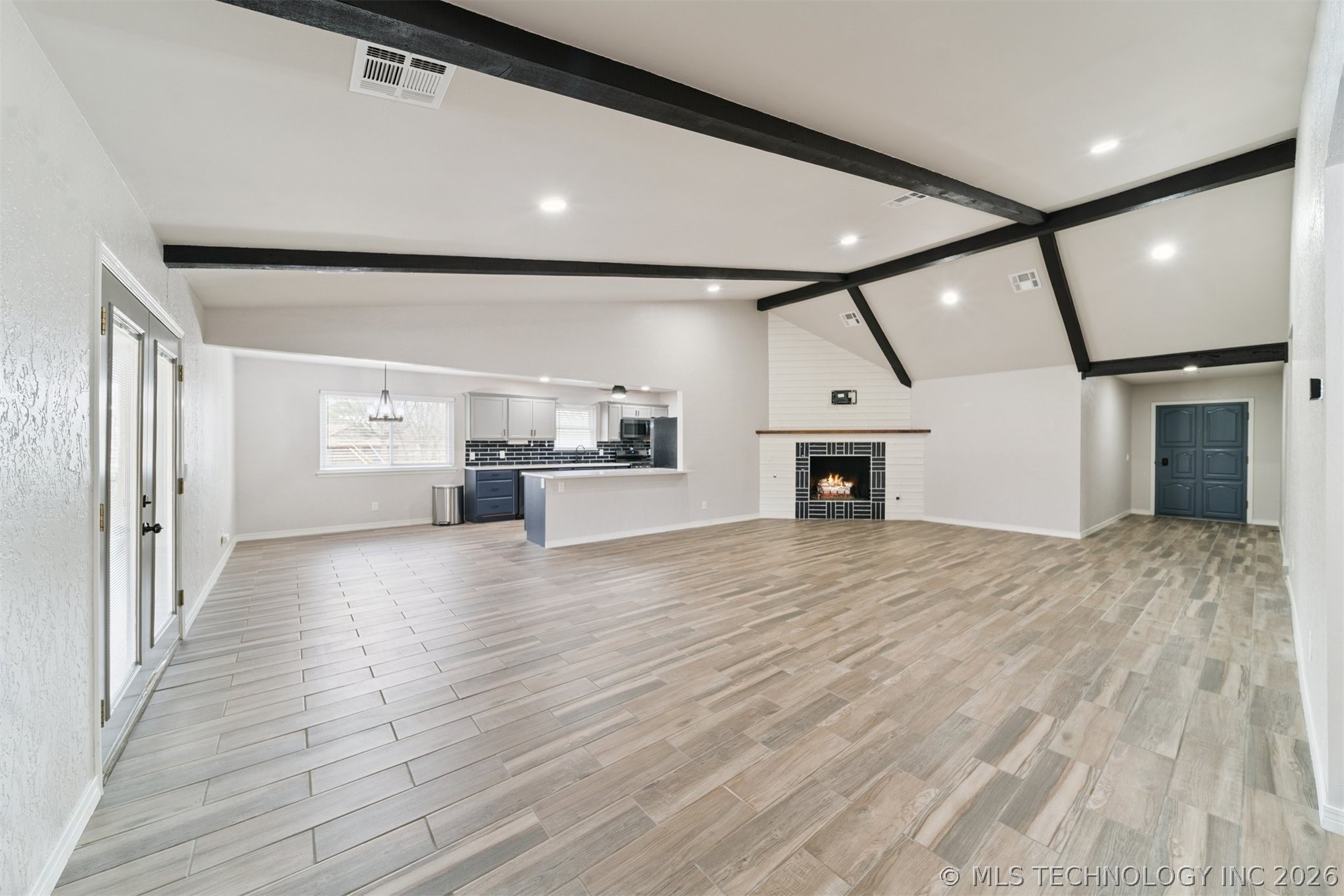 18700 E 94th Street Property Photo 9