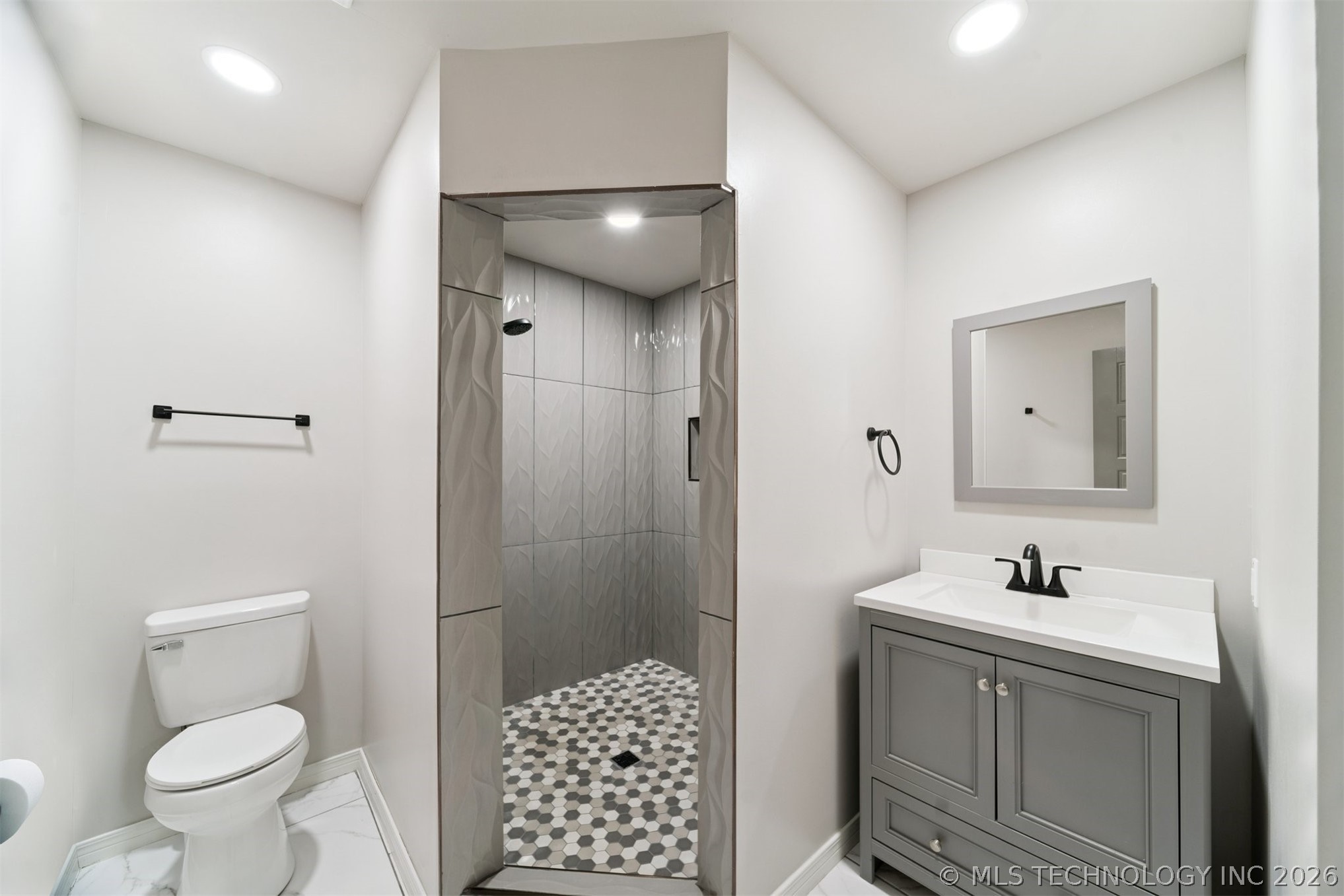 18700 E 94th Street Property Photo 21