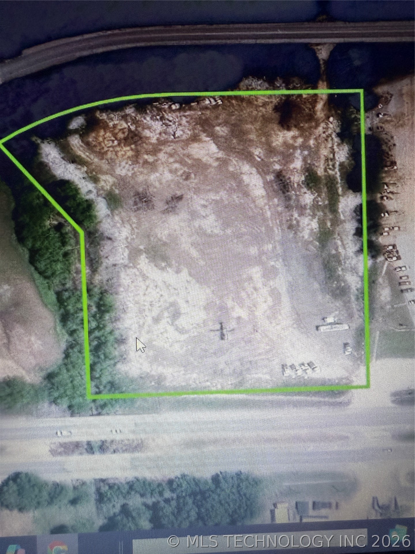 3501 W Broadway Property Photo 1