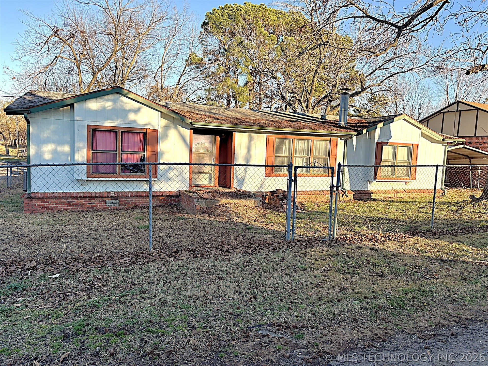 415420 E 1094 Property Photo 1