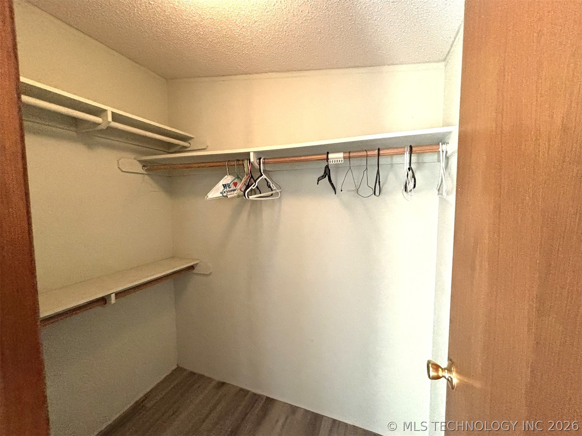 415420 E 1094 Property Photo 29
