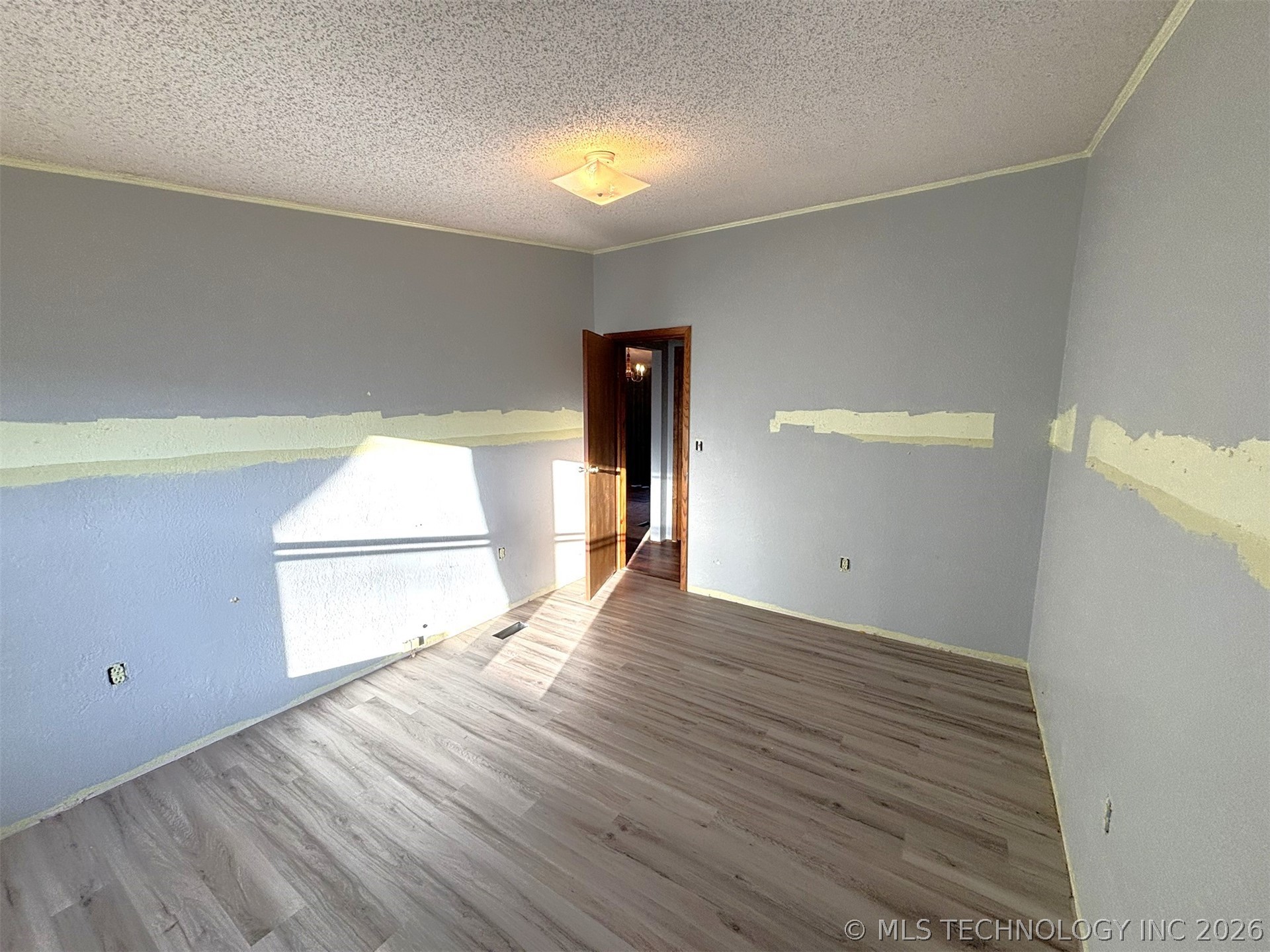 415420 E 1094 Property Photo 30