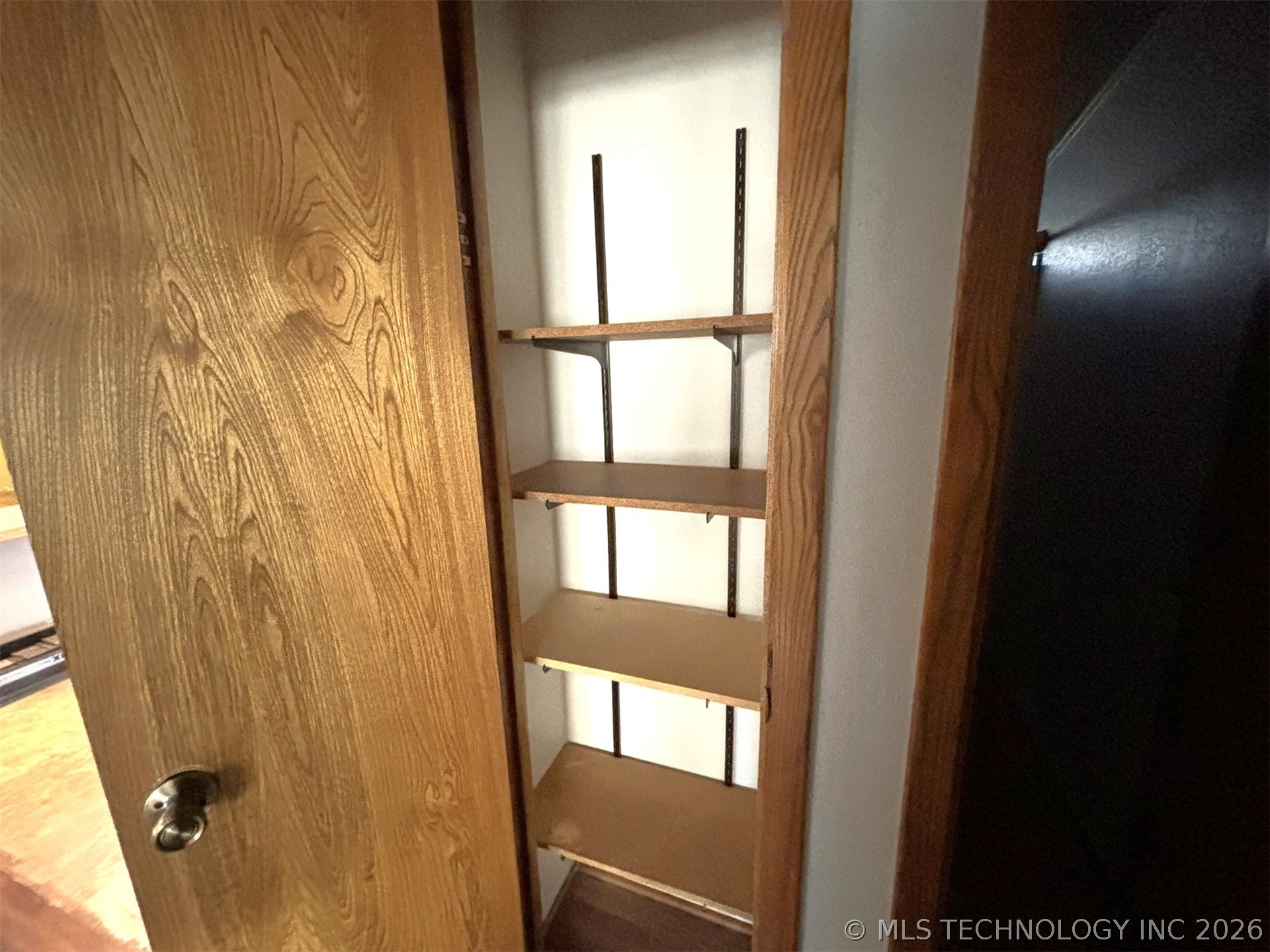 415420 E 1094 Property Photo 36