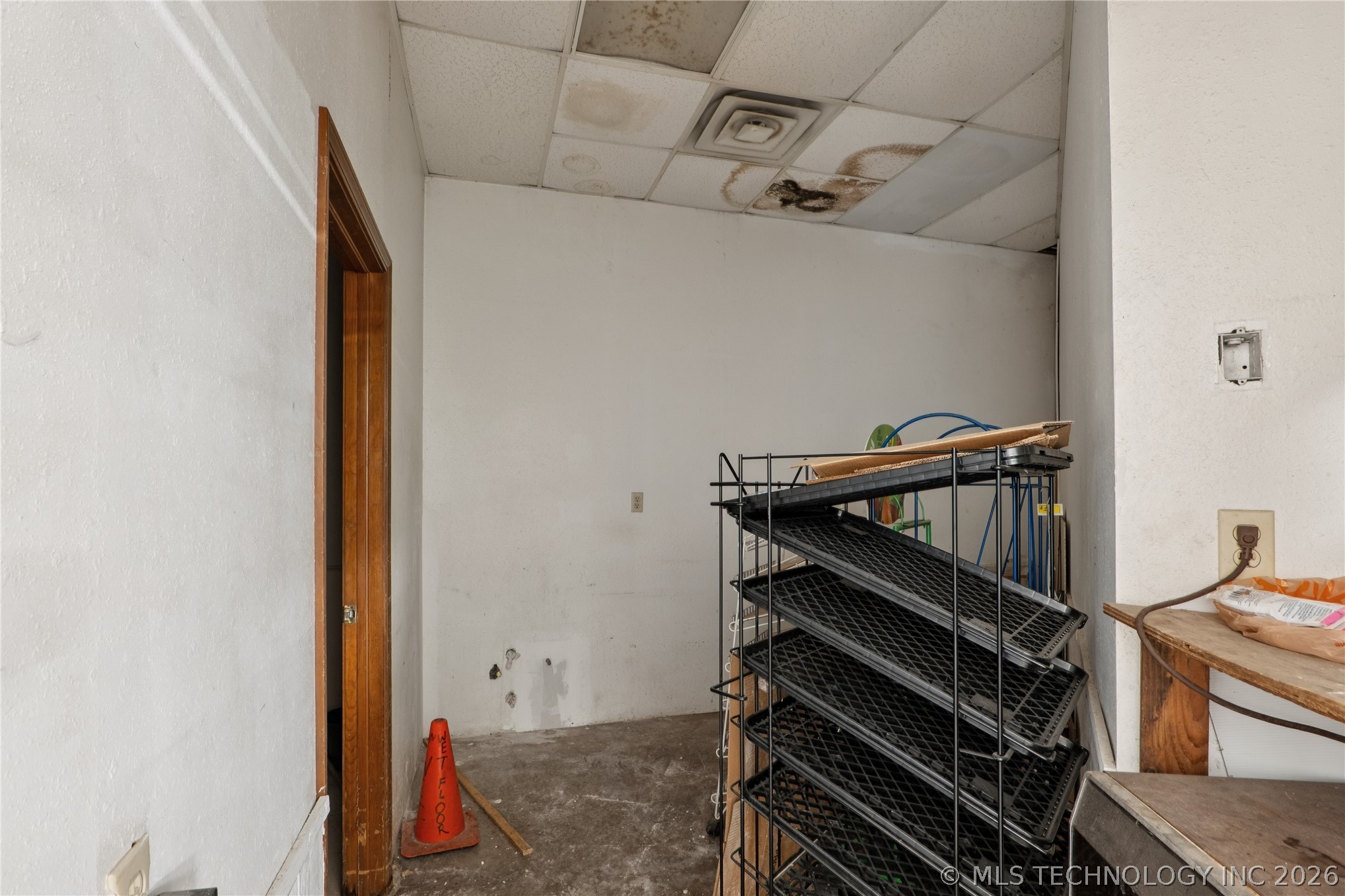 617 Main Street Property Photo 6