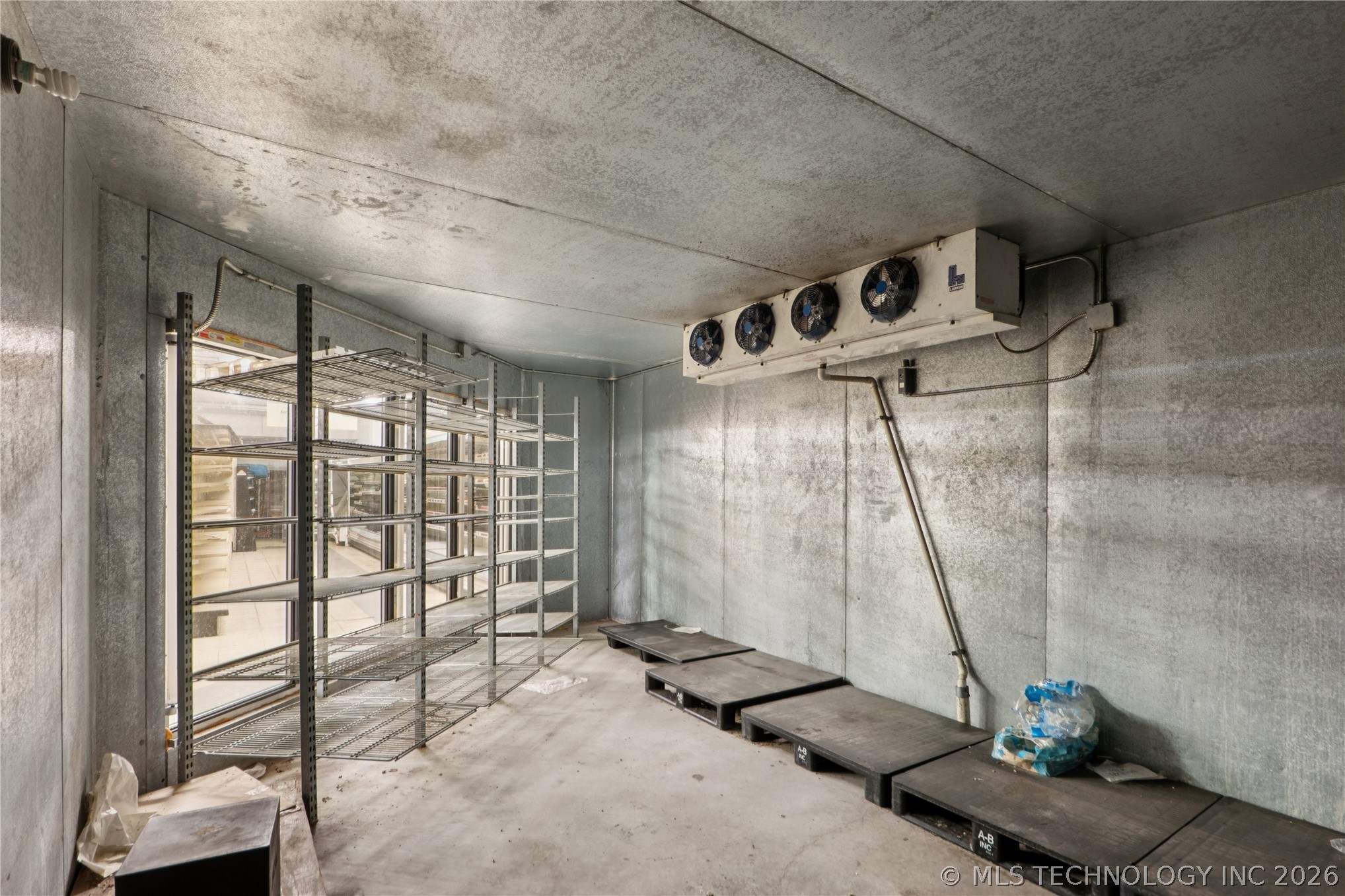 617 Main Street Property Photo 13