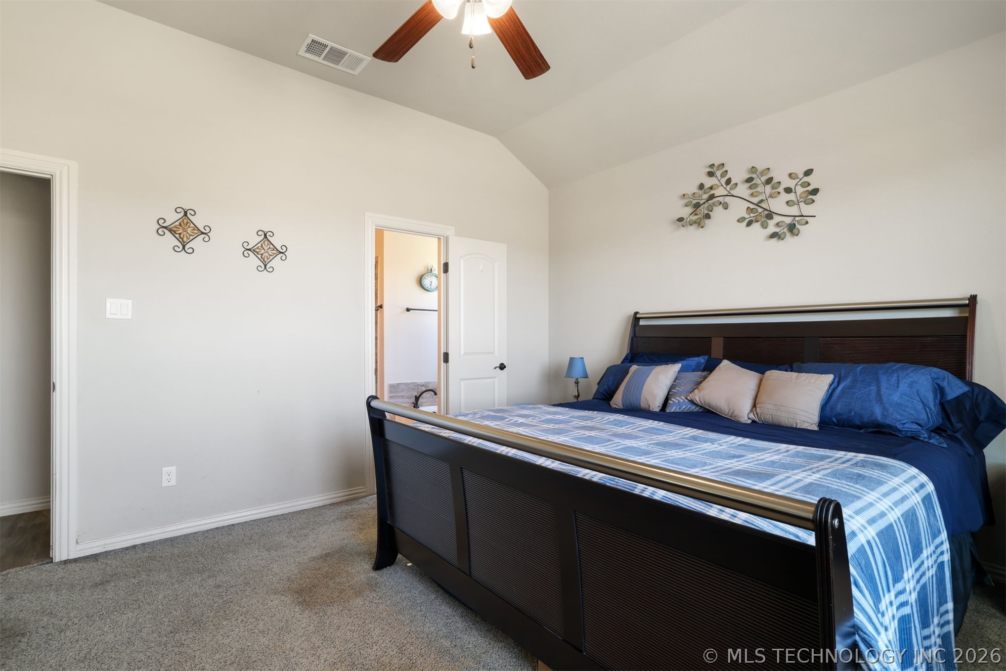 84 Tallgrass Street Property Photo 12