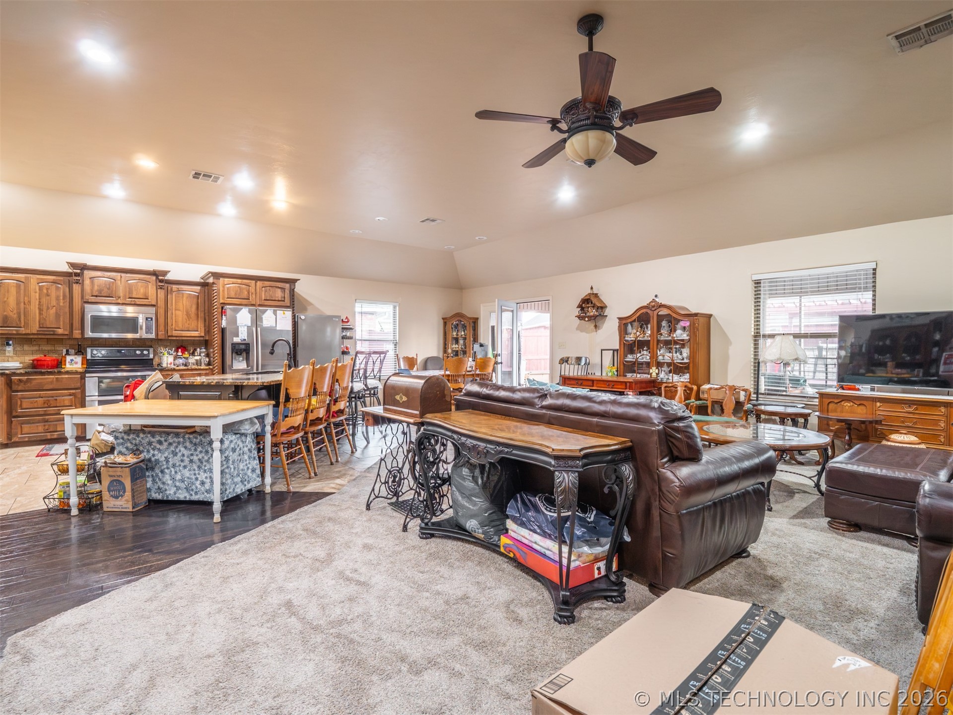 1400 Monarch Drive Property Photo 7