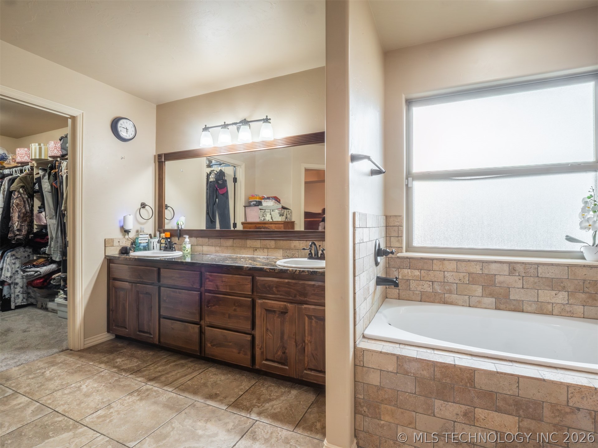 1400 Monarch Drive Property Photo 13