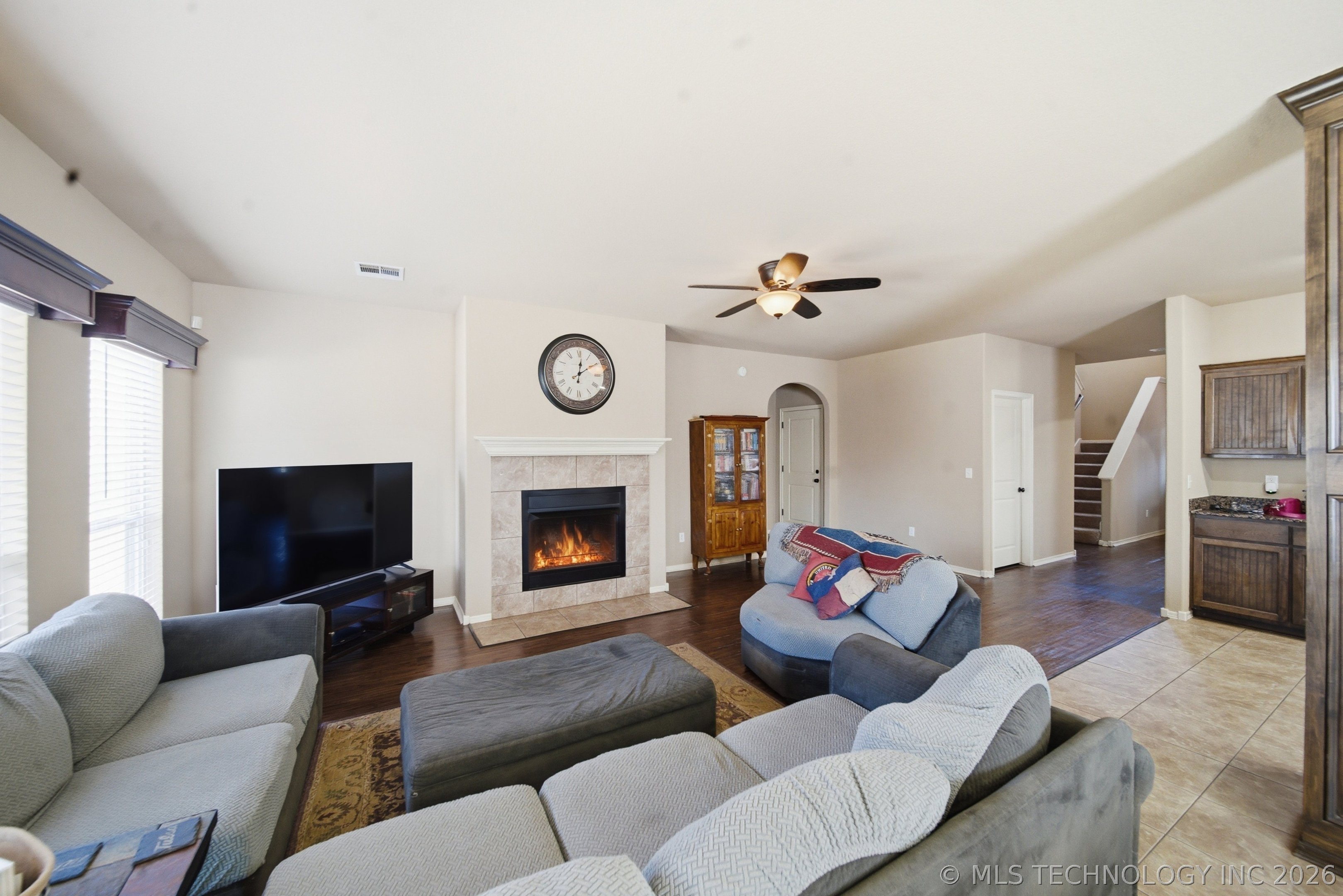 13654 S 87th East Avenue Property Photo 5