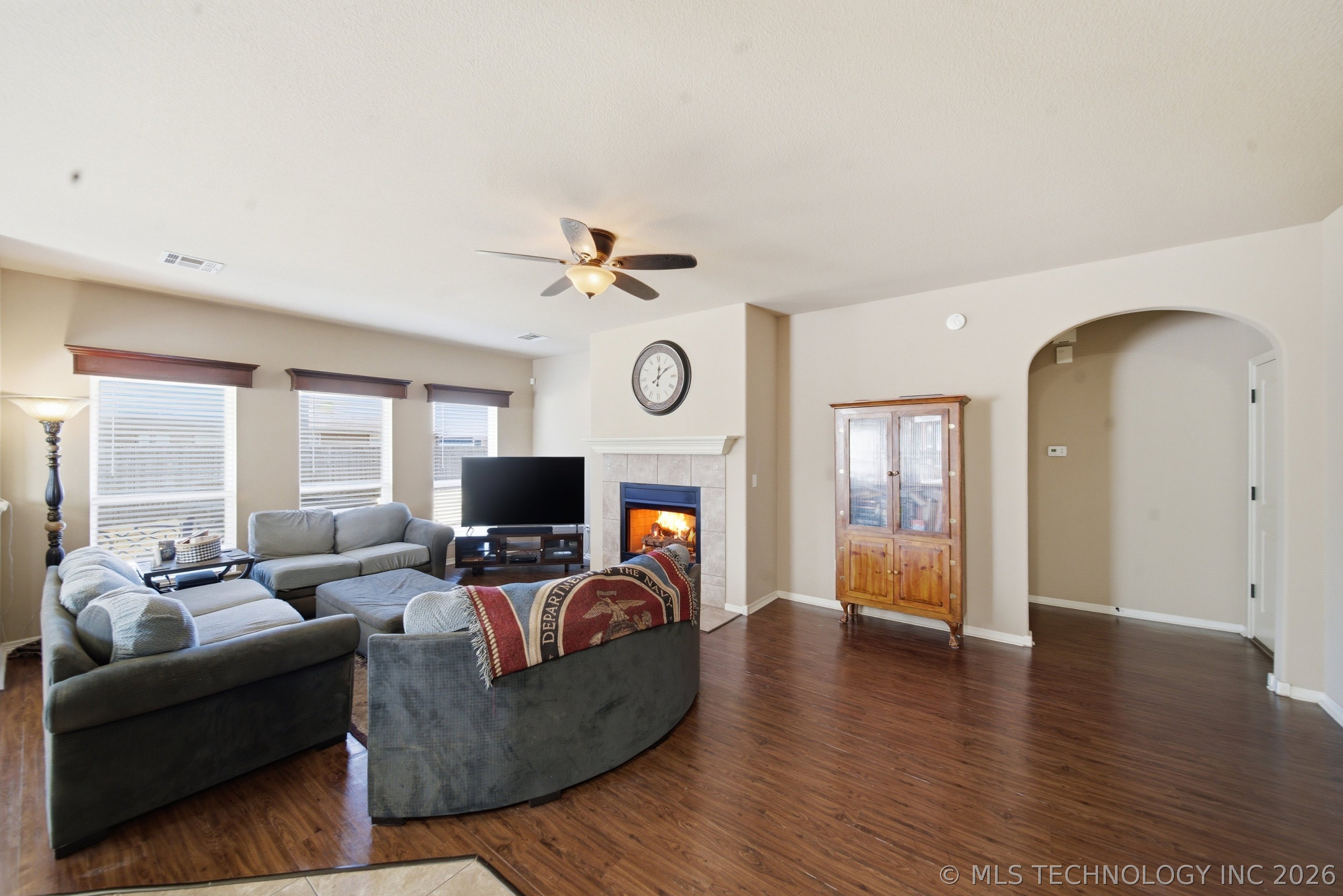 13654 S 87th East Avenue Property Photo 7