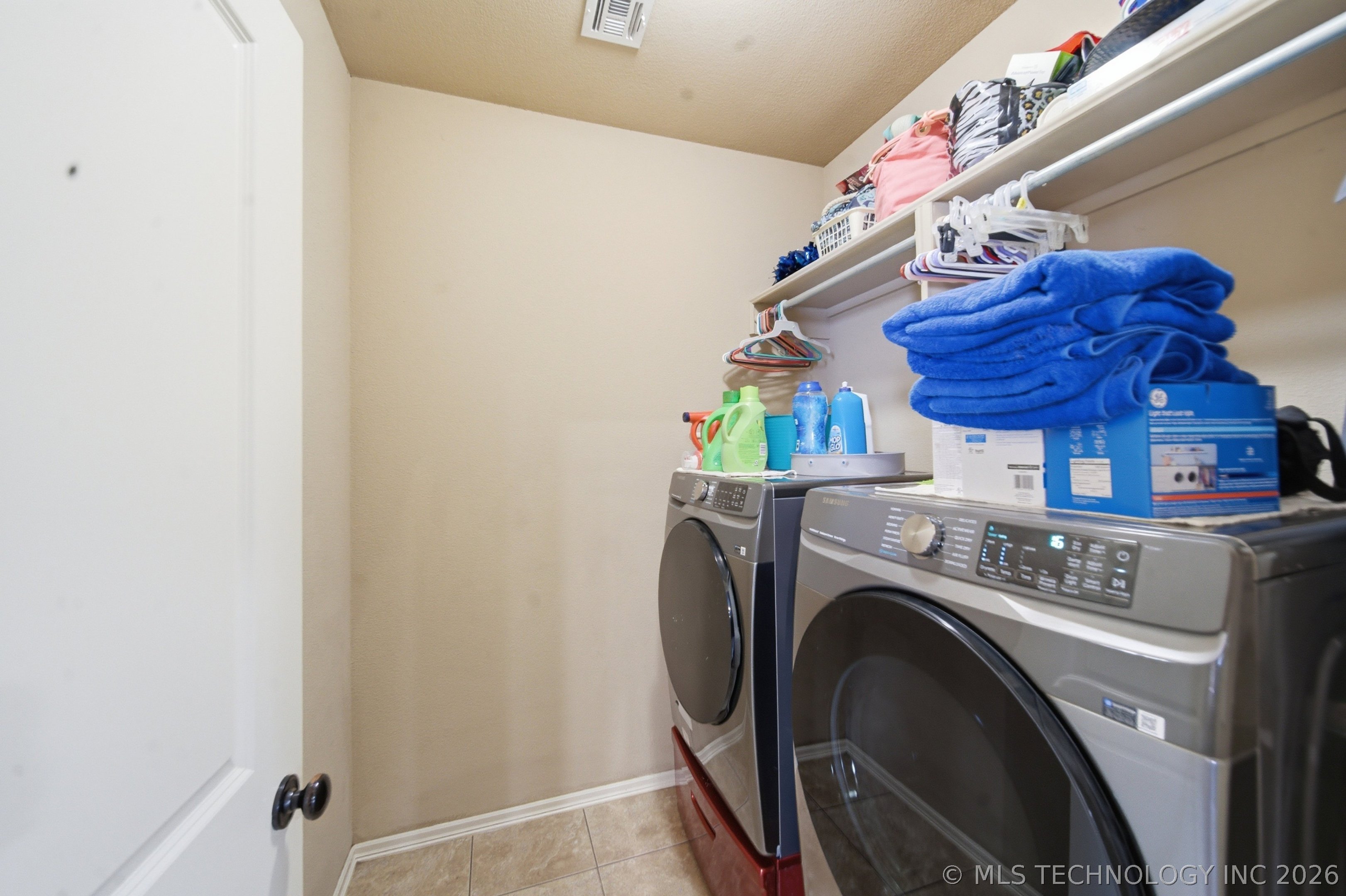 13654 S 87th East Avenue Property Photo 13