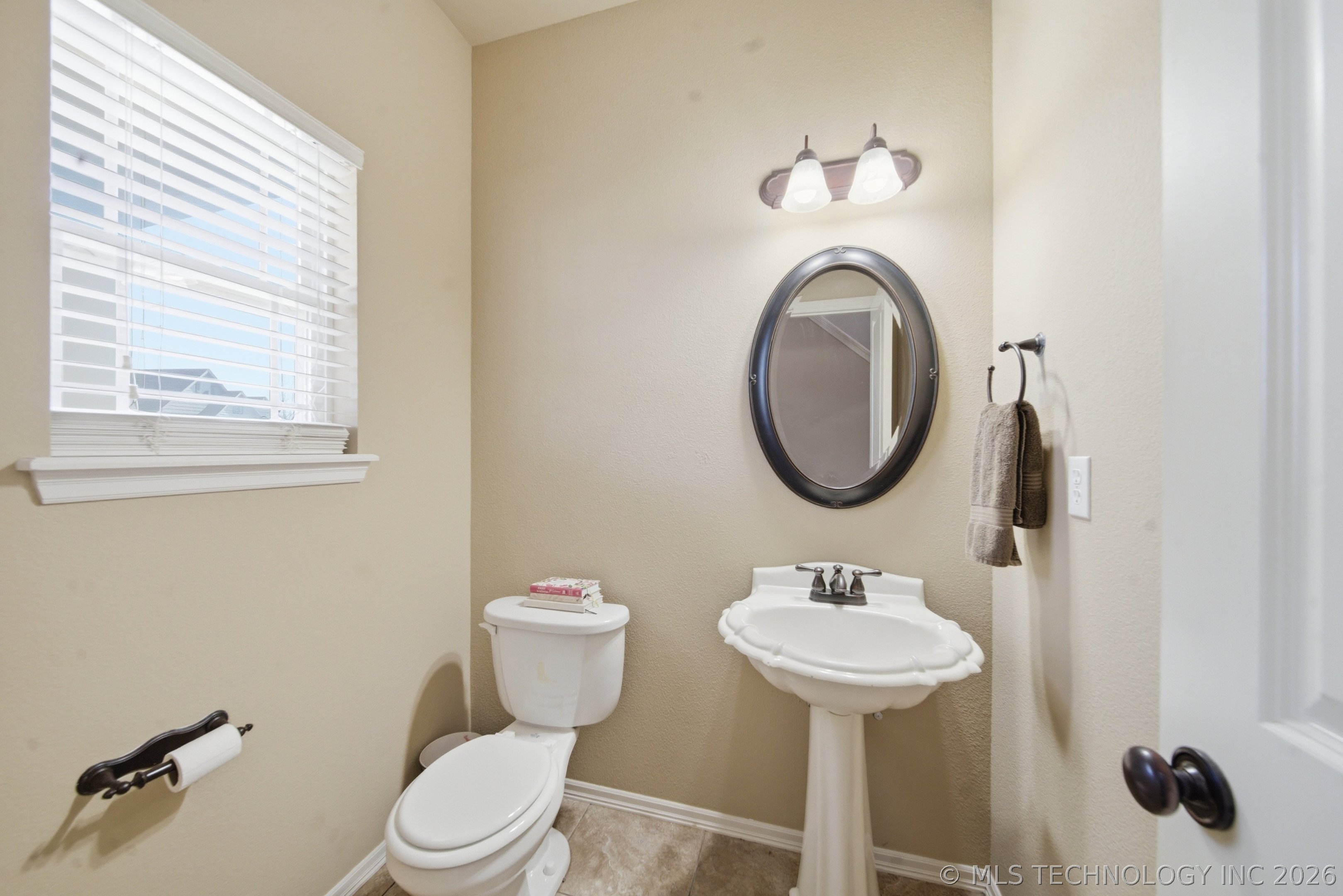 13654 S 87th East Avenue Property Photo 15