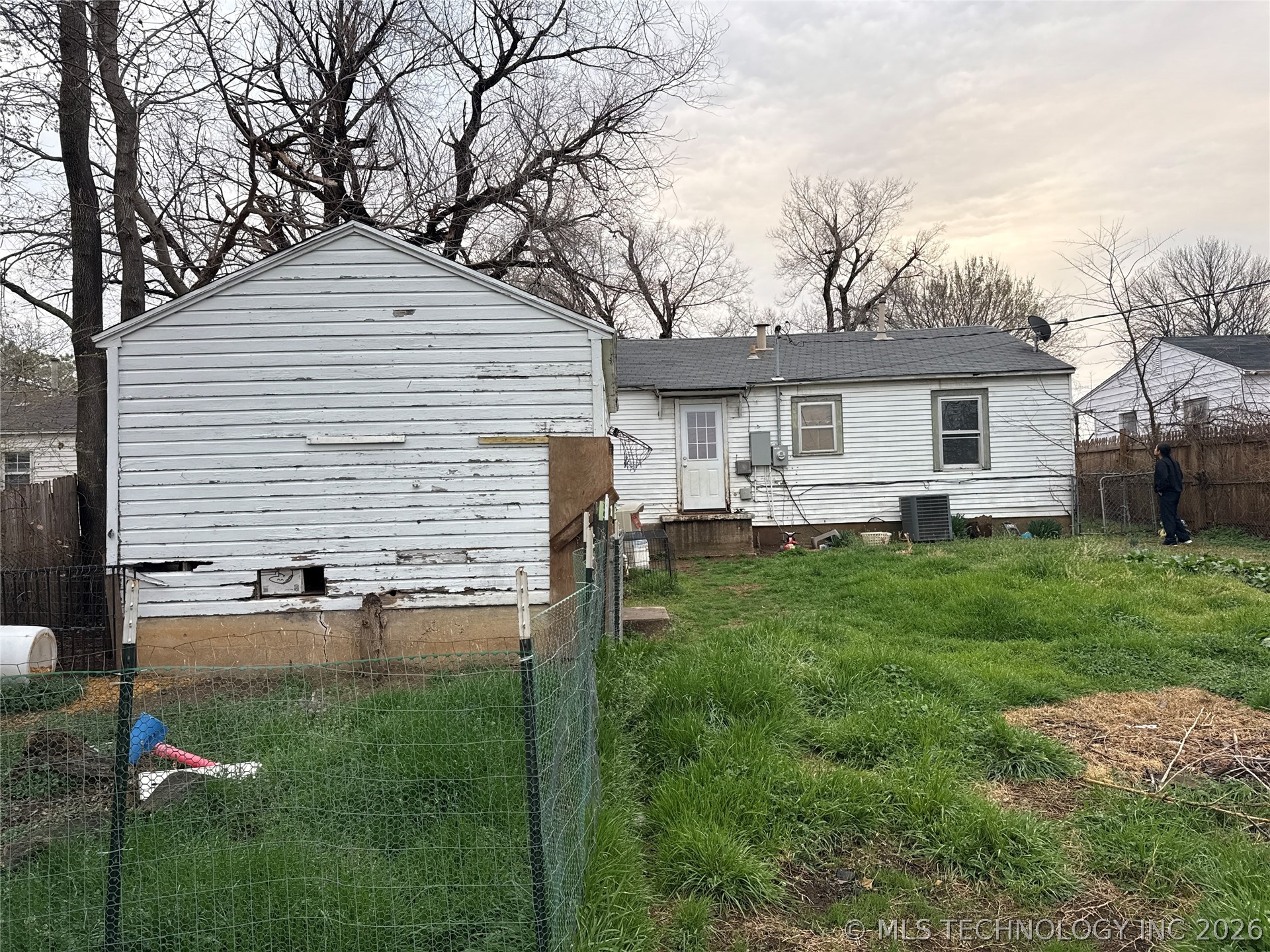 1420 N Vandalia Avenue Property Photo 38