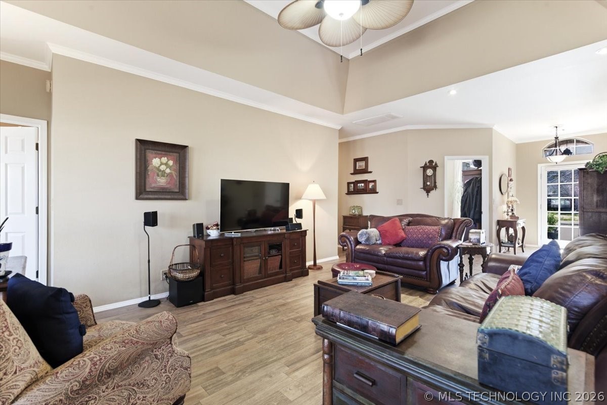 3204 W Freeport Street Property Photo 11