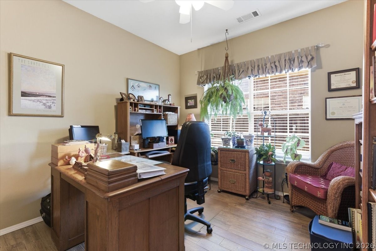 3204 W Freeport Street Property Photo 23