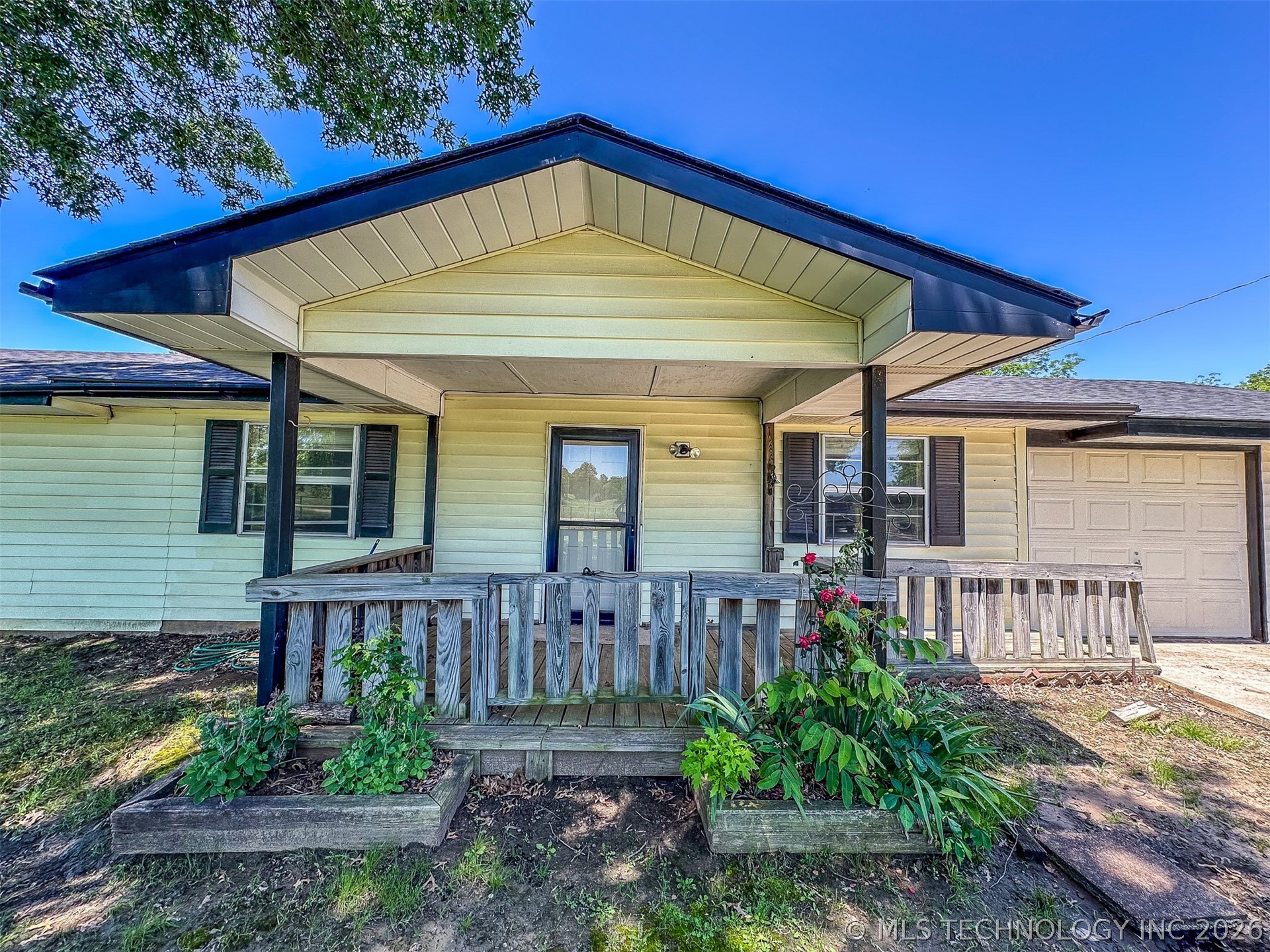 109948 S 4155 Road Property Photo 2