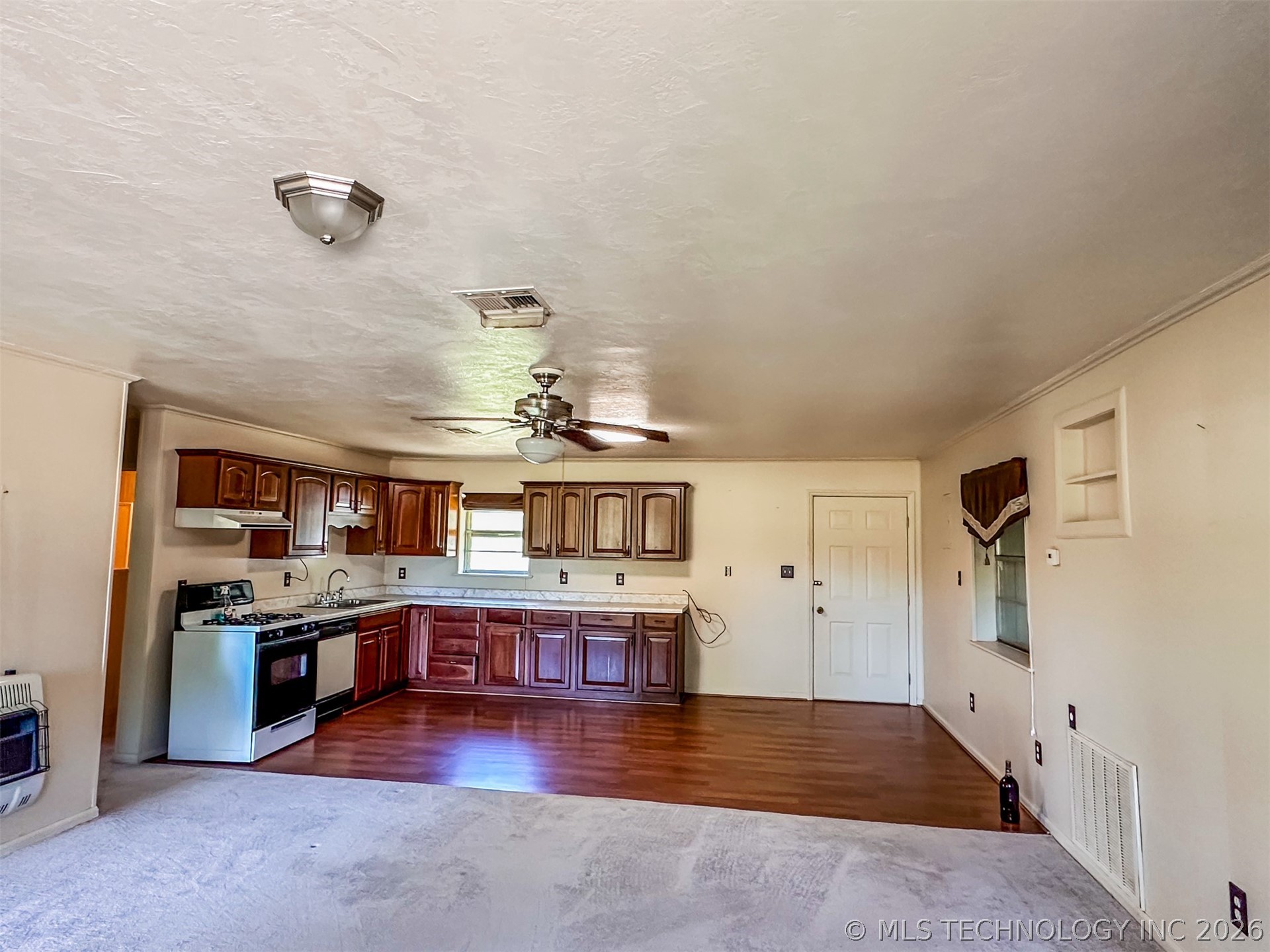 109948 S 4155 Road Property Photo 10