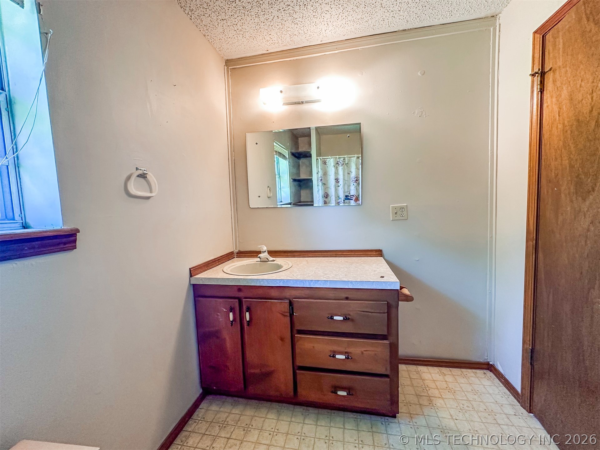 109948 S 4155 Road Property Photo 27