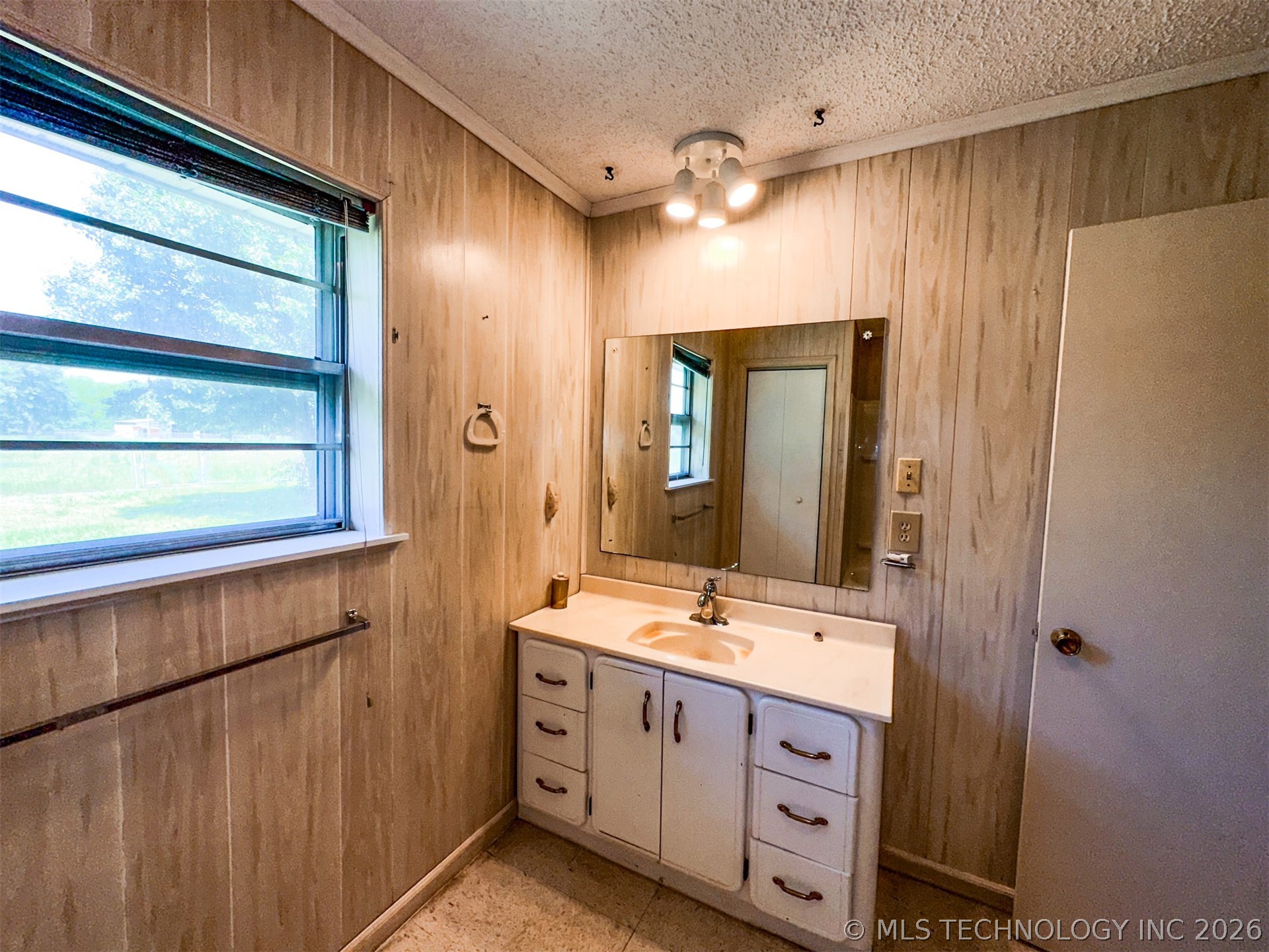 109948 S 4155 Road Property Photo 35