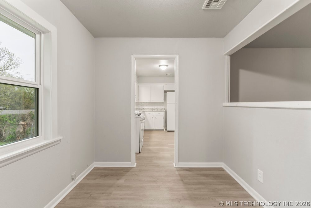 552 E 55th Place N Property Photo 8