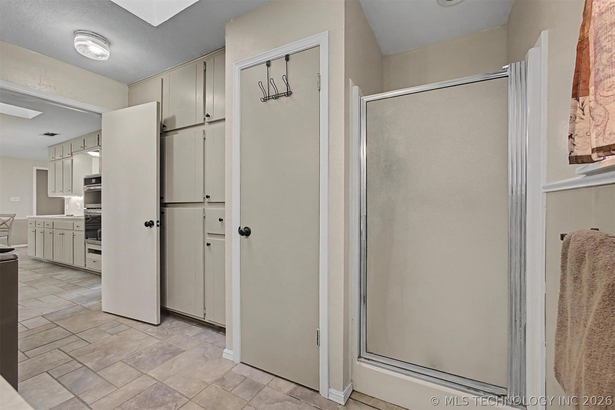 5328 Monroe Road Property Photo 19