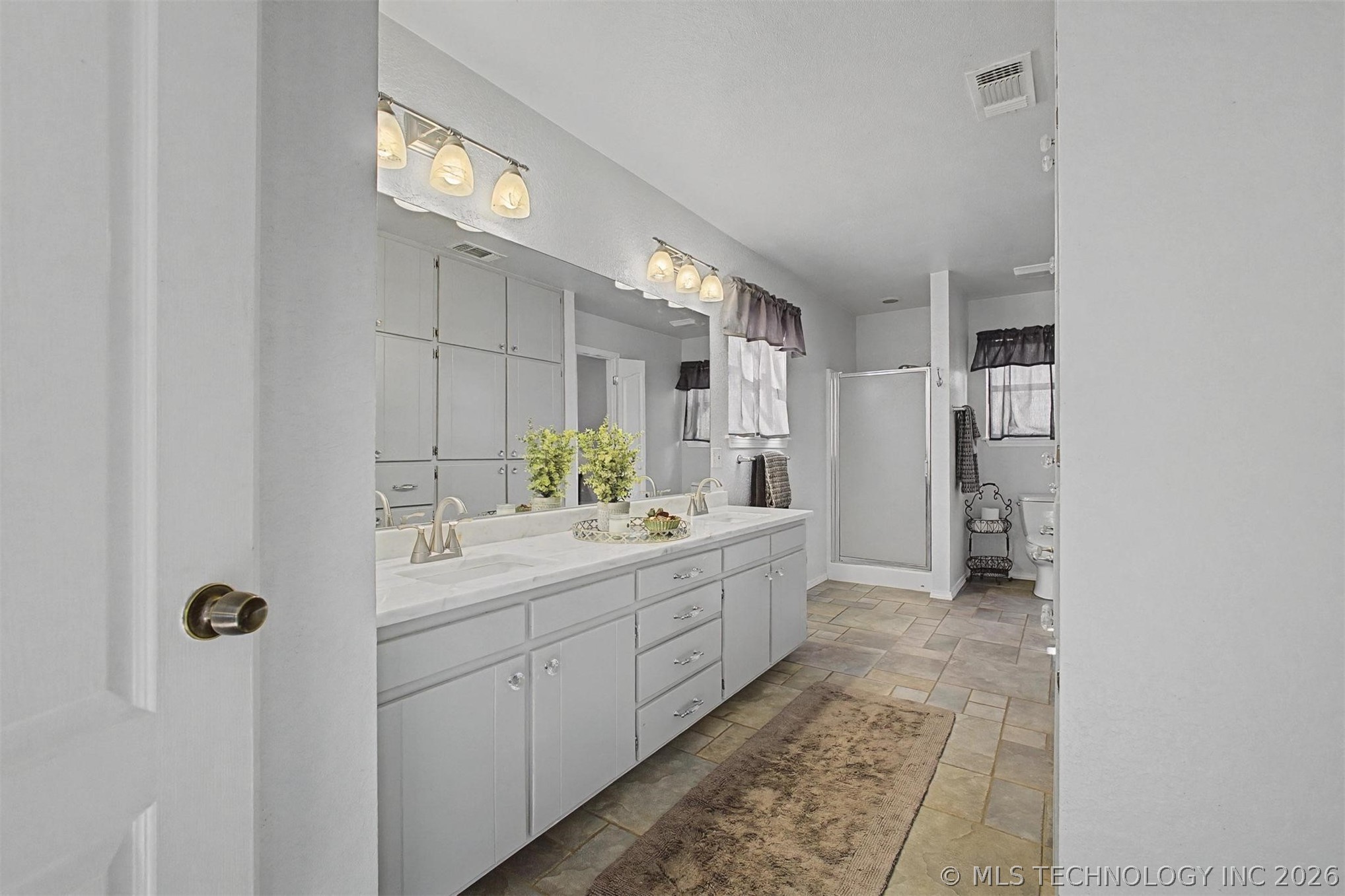 5328 Monroe Road Property Photo 24