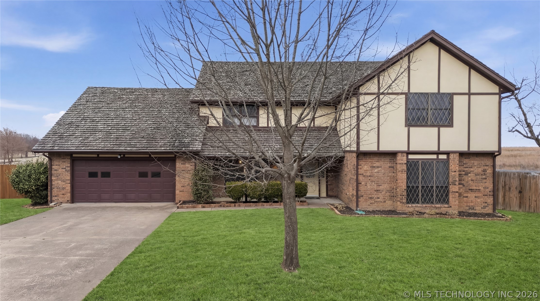 438 Chisholm Circle Property Photo 1