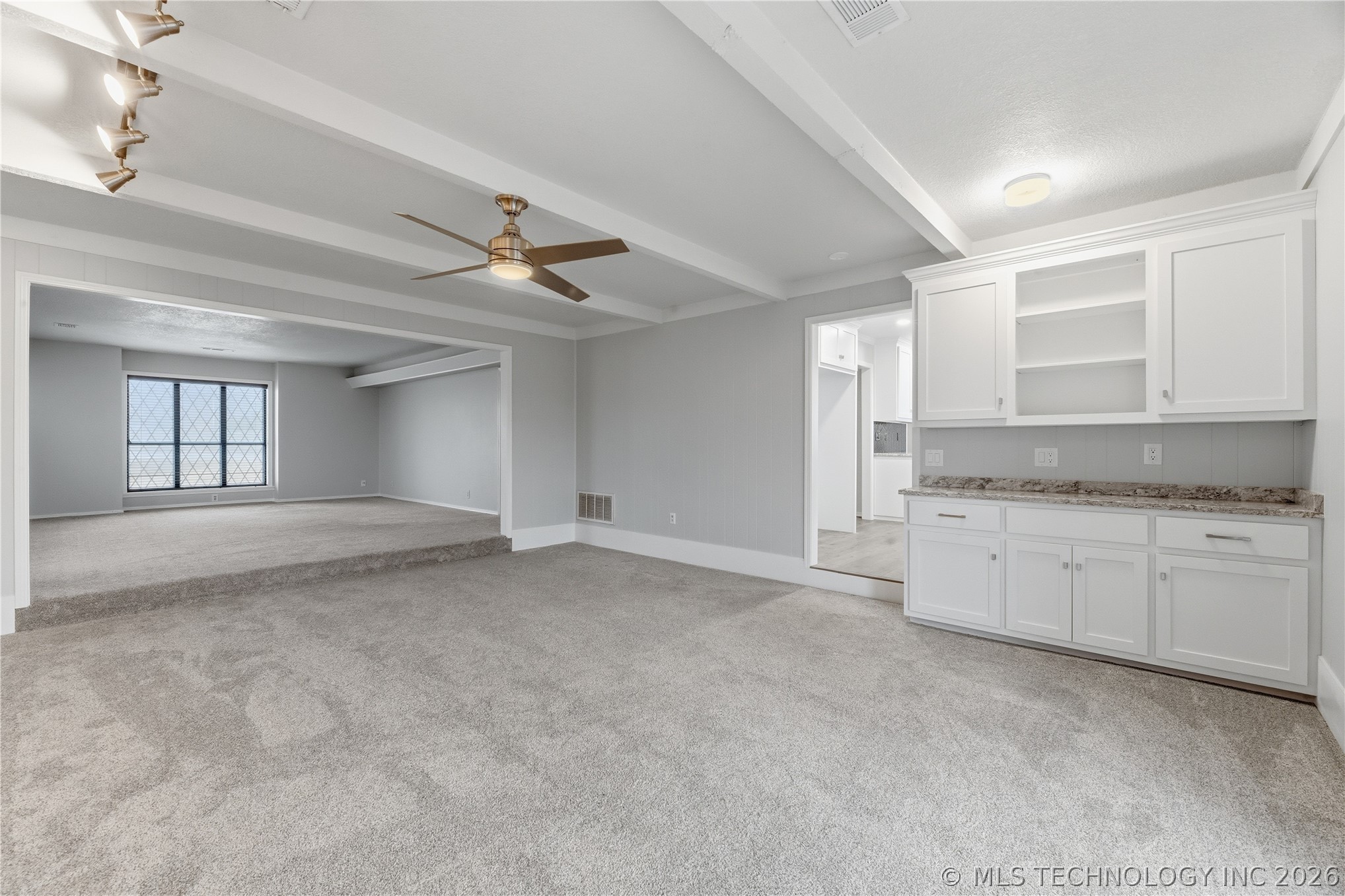 438 Chisholm Circle Property Photo 7