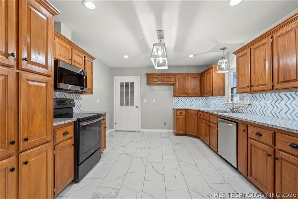 23586 116 Highway Property Photo 11
