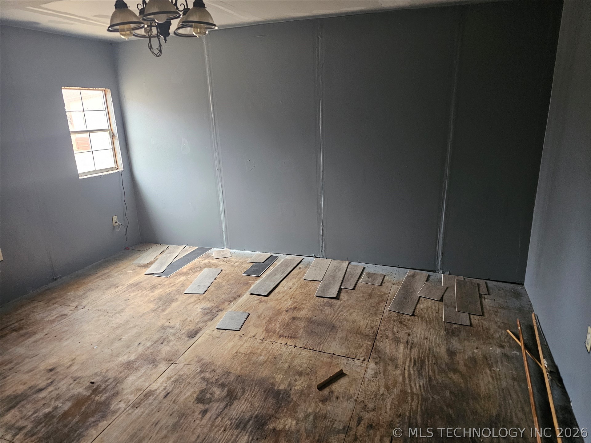 42 Greenbriar Avenue Property Photo 8