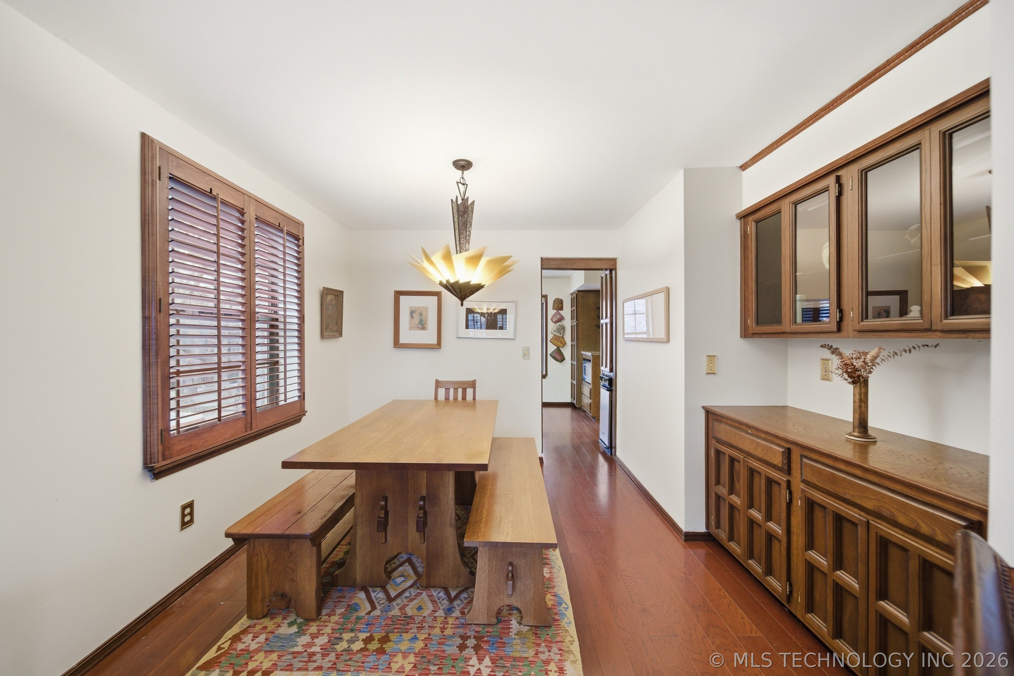 215 W 18th Street 17 Property Photo 6