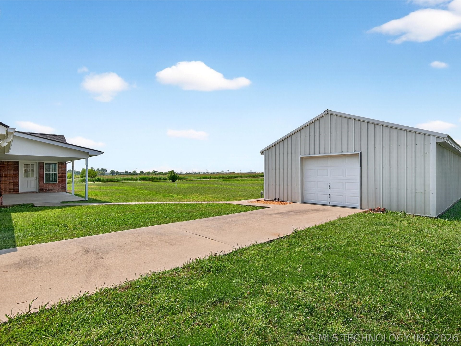 13699 N 3980 Property Photo 35