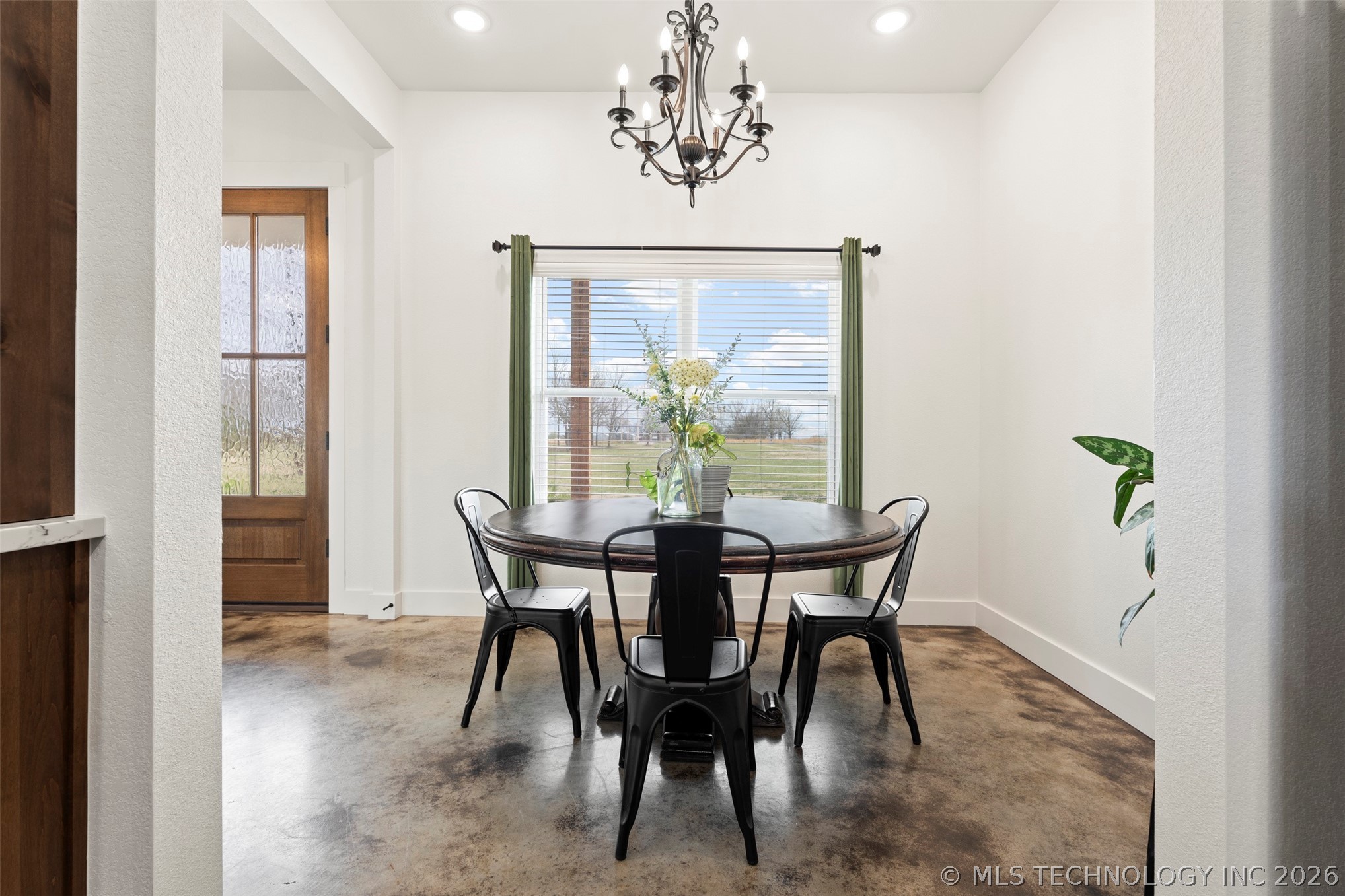 444560 E 350 Property Photo 11