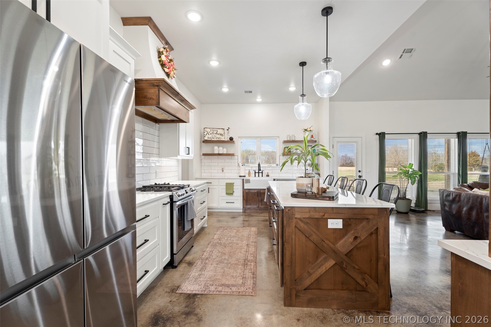 444560 E 350 Property Photo 14