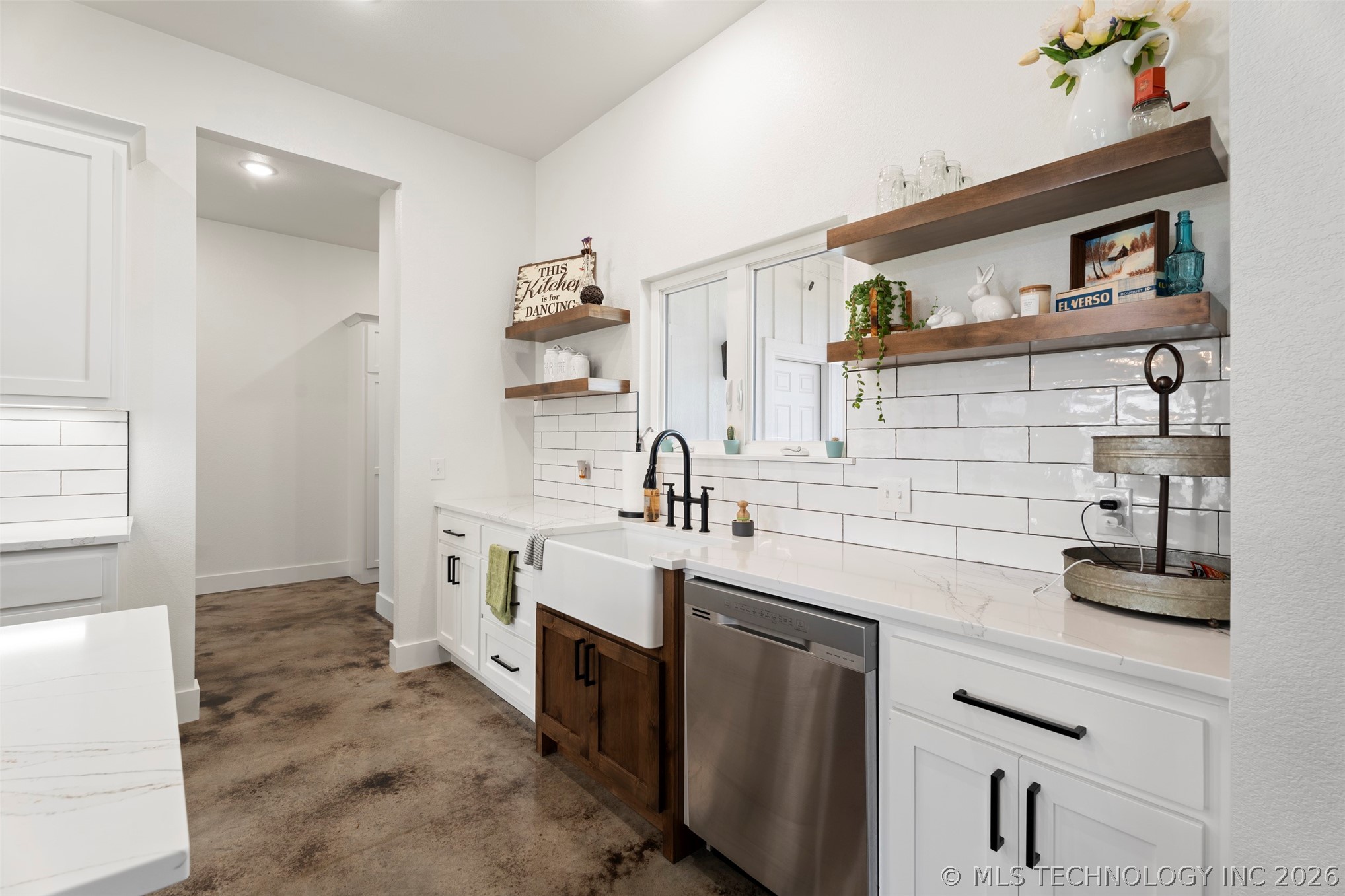 444560 E 350 Property Photo 15