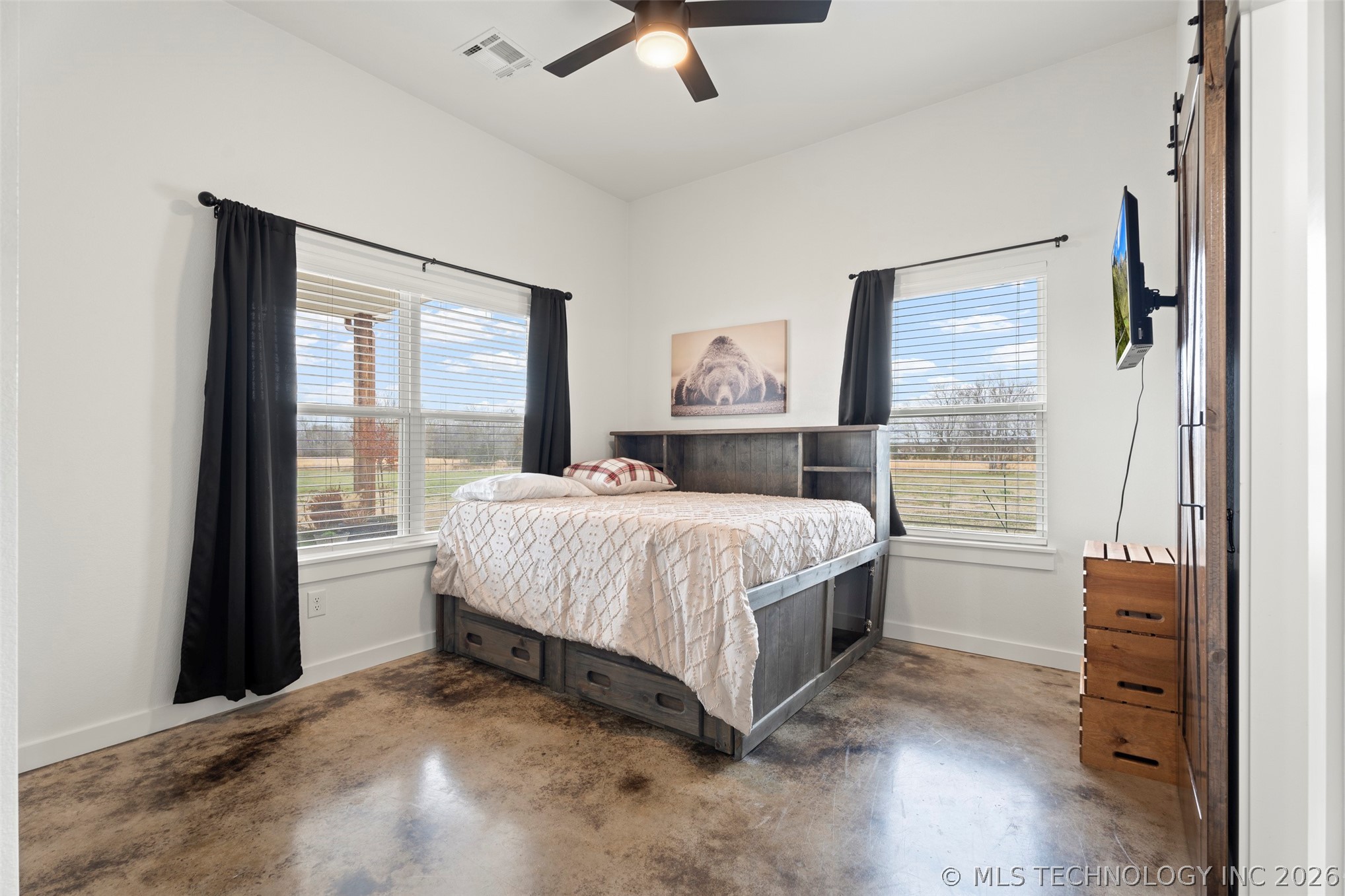 444560 E 350 Property Photo 23