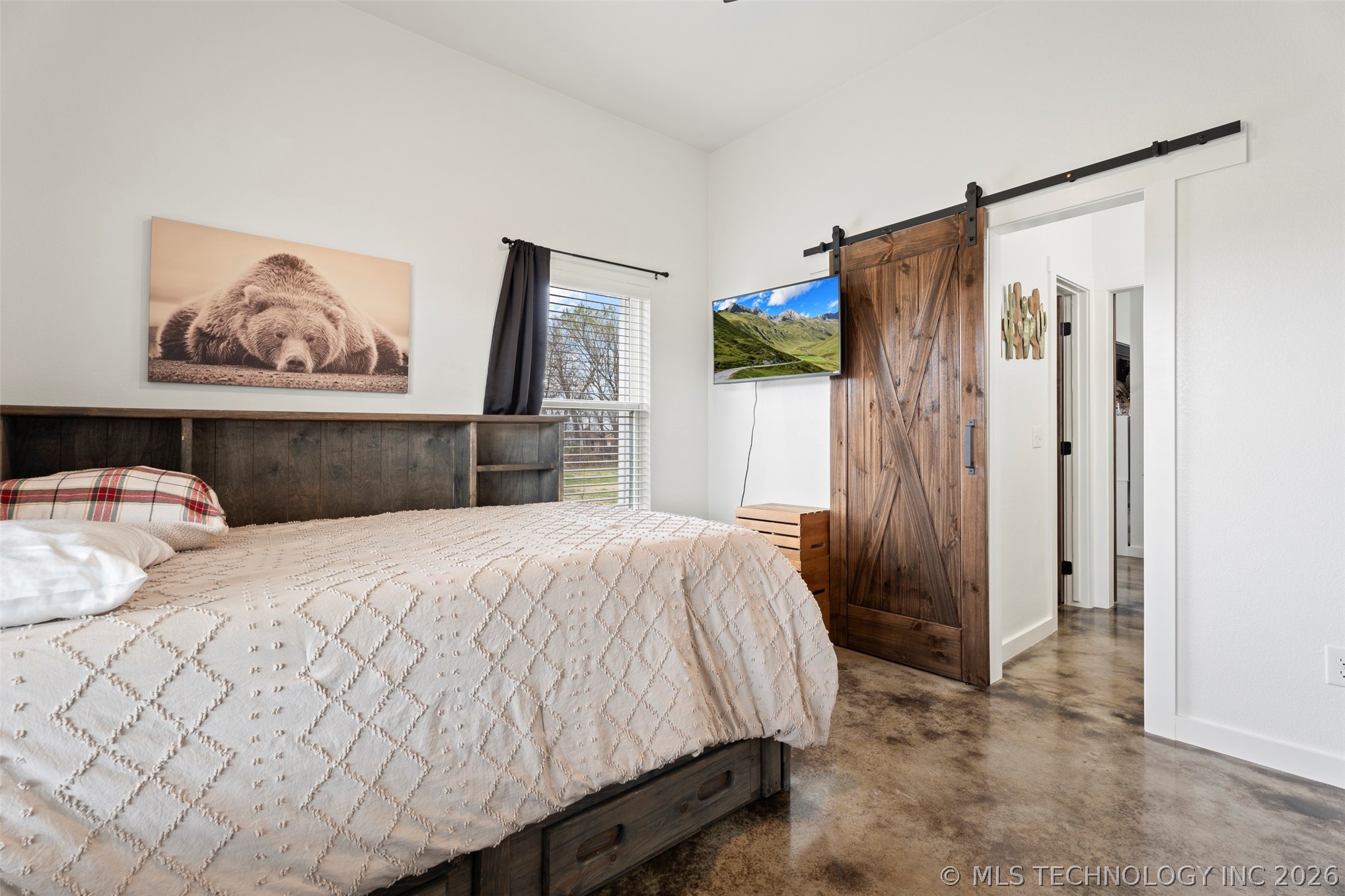 444560 E 350 Property Photo 25