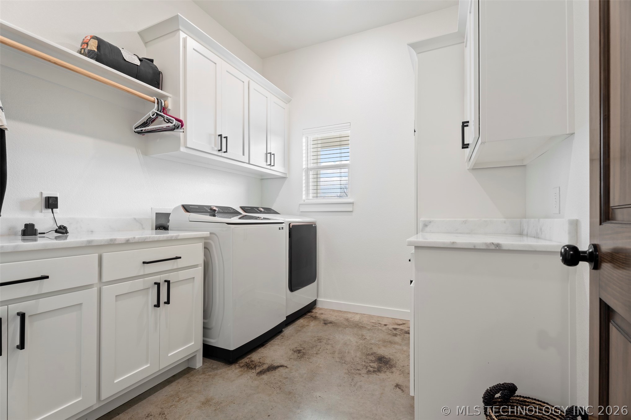 444560 E 350 Property Photo 31