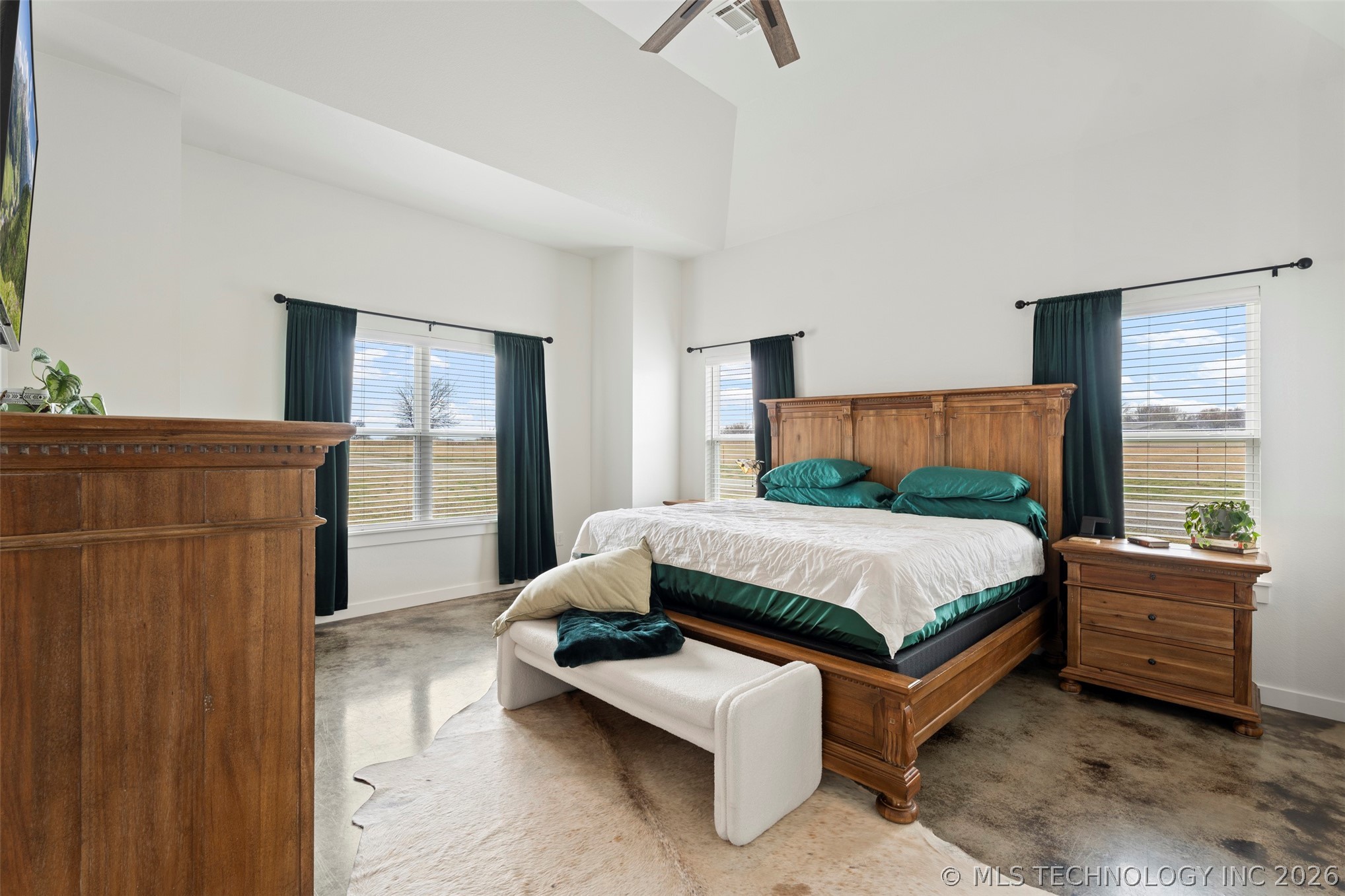 444560 E 350 Property Photo 32