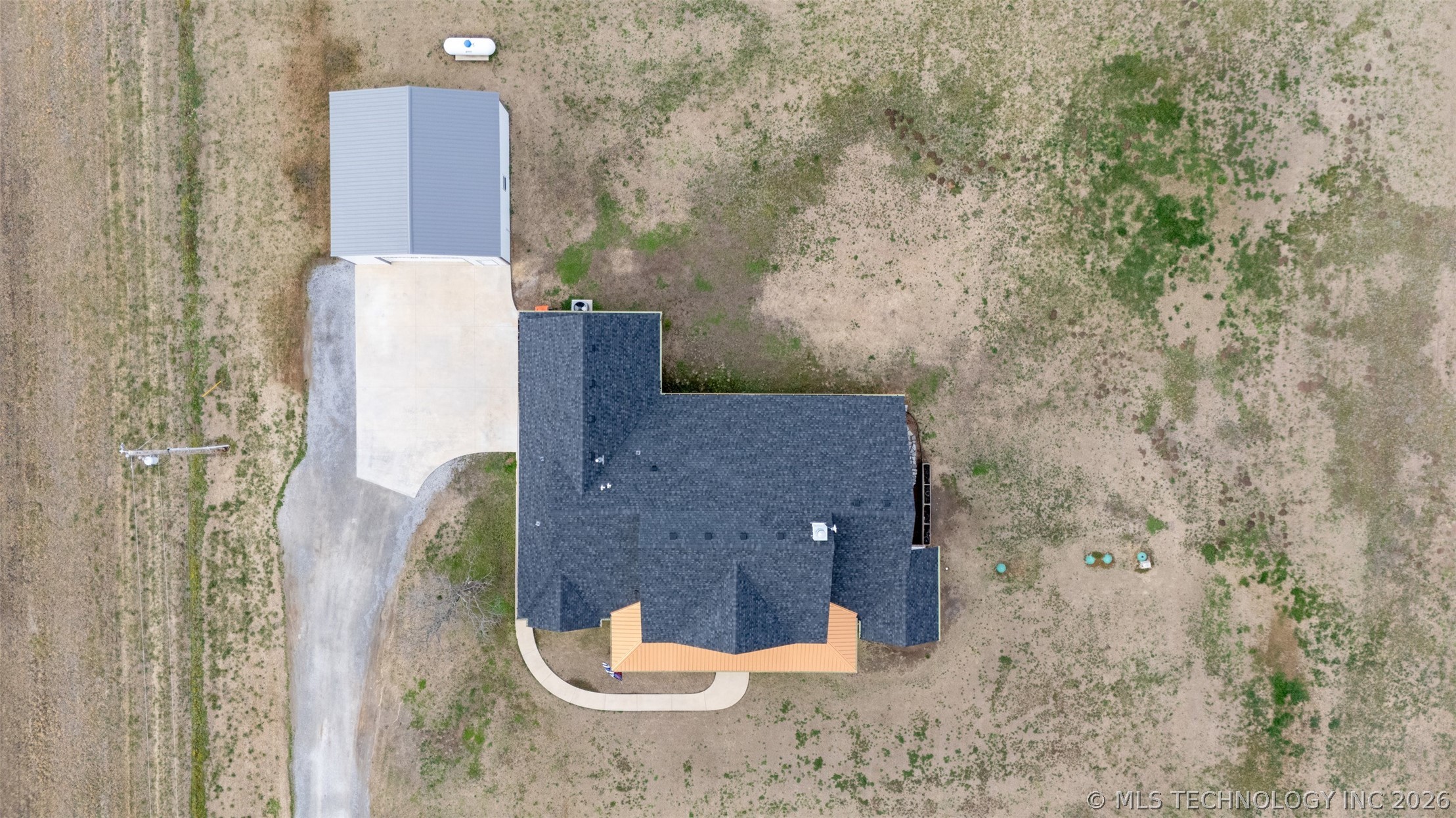444560 E 350 Property Photo 44
