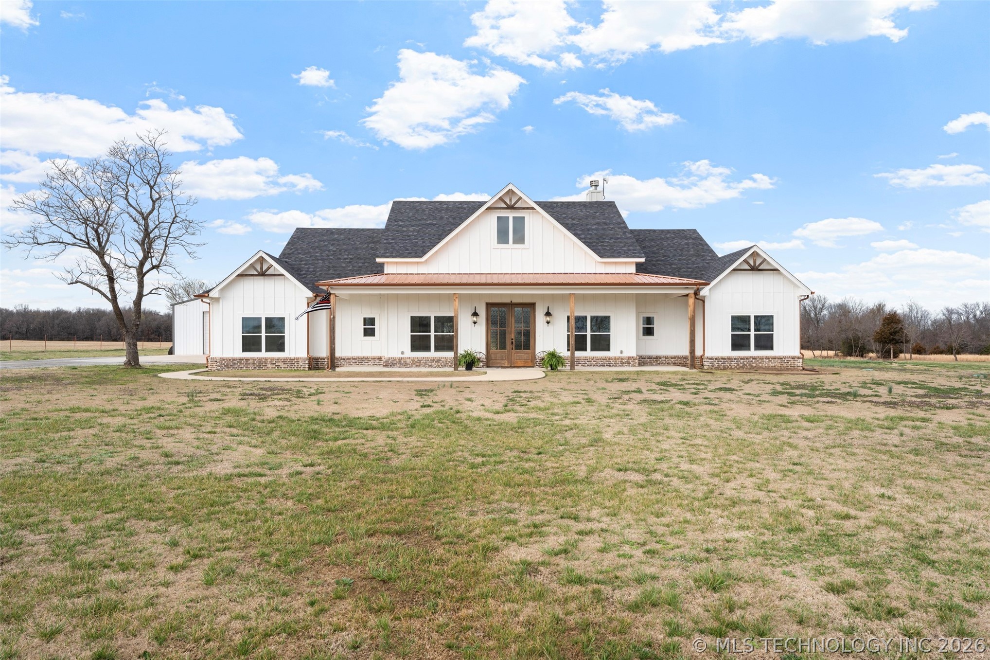 444560 E 350 Property Photo 46