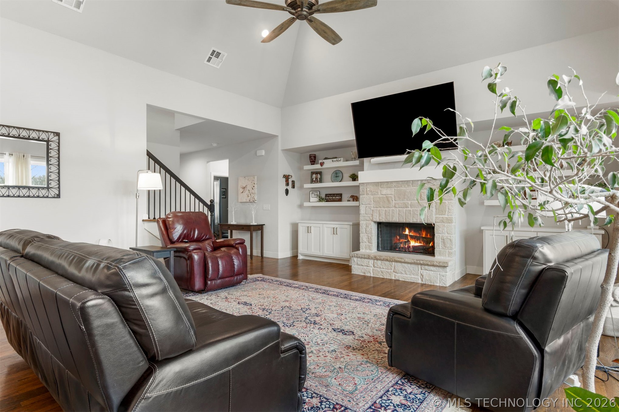 14229 S College Avenue Property Photo 27