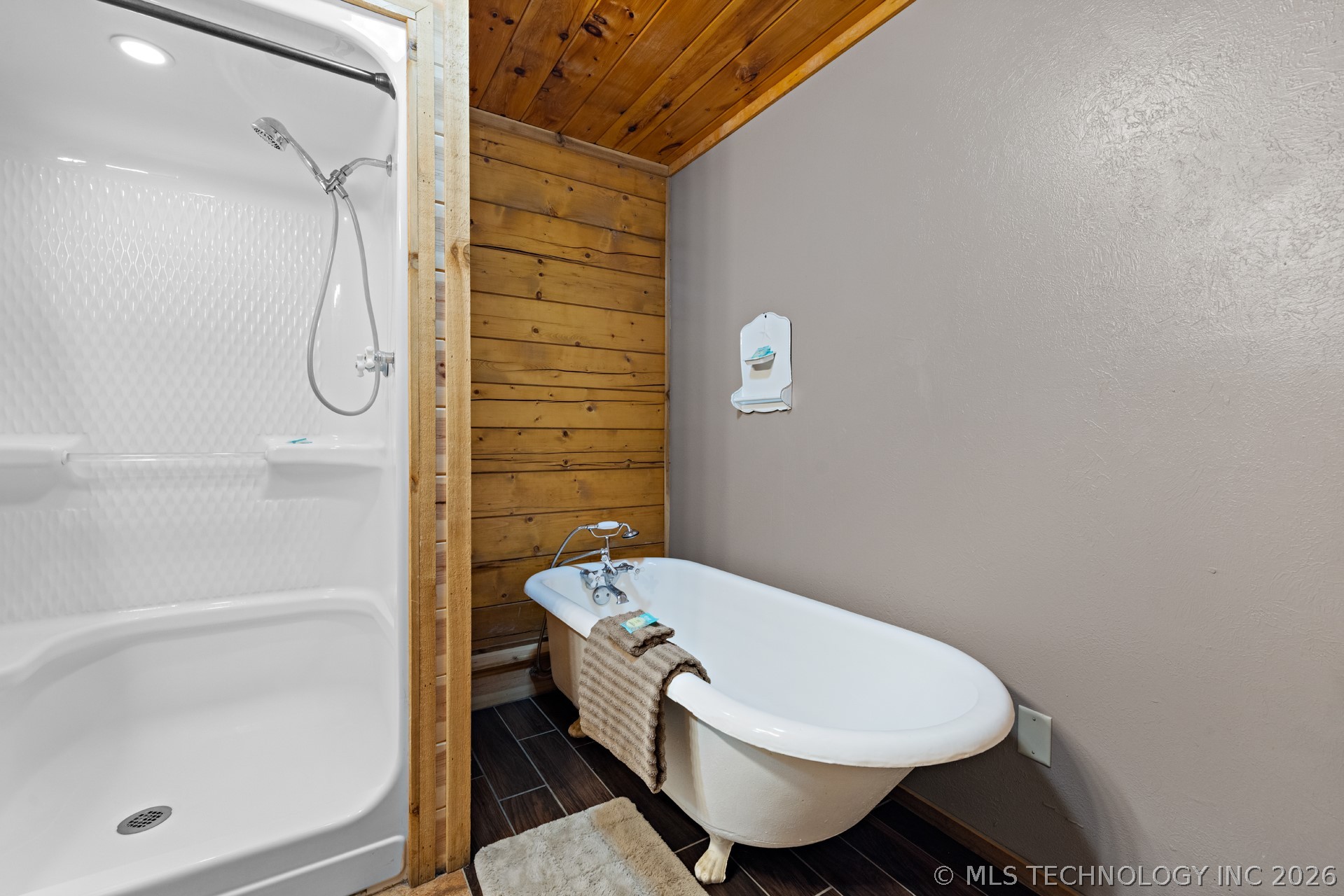 1602 Wyr #71400 Road Property Photo 25