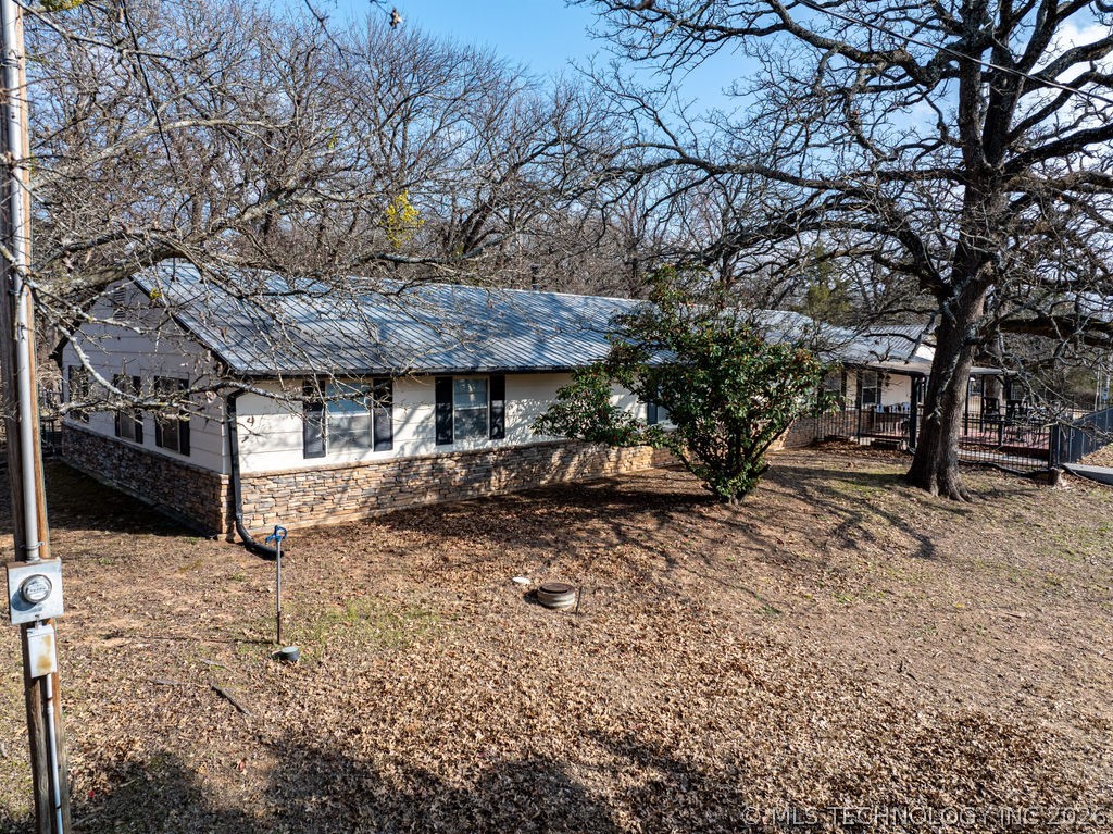 7386 Sooner Road Property Photo 2