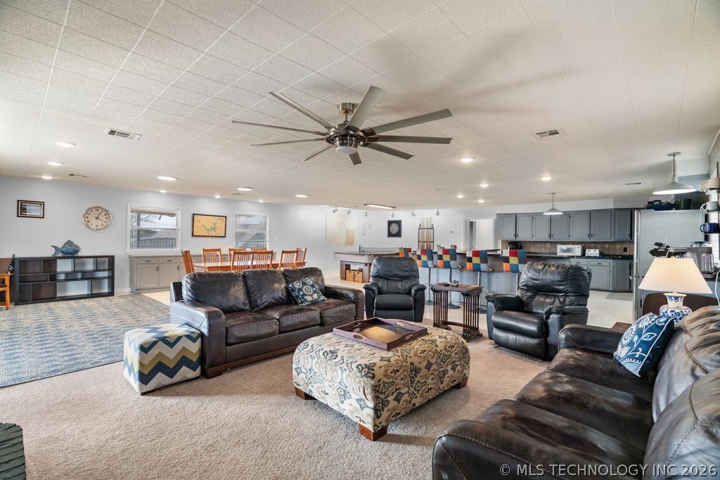 7386 Sooner Road Property Photo 14